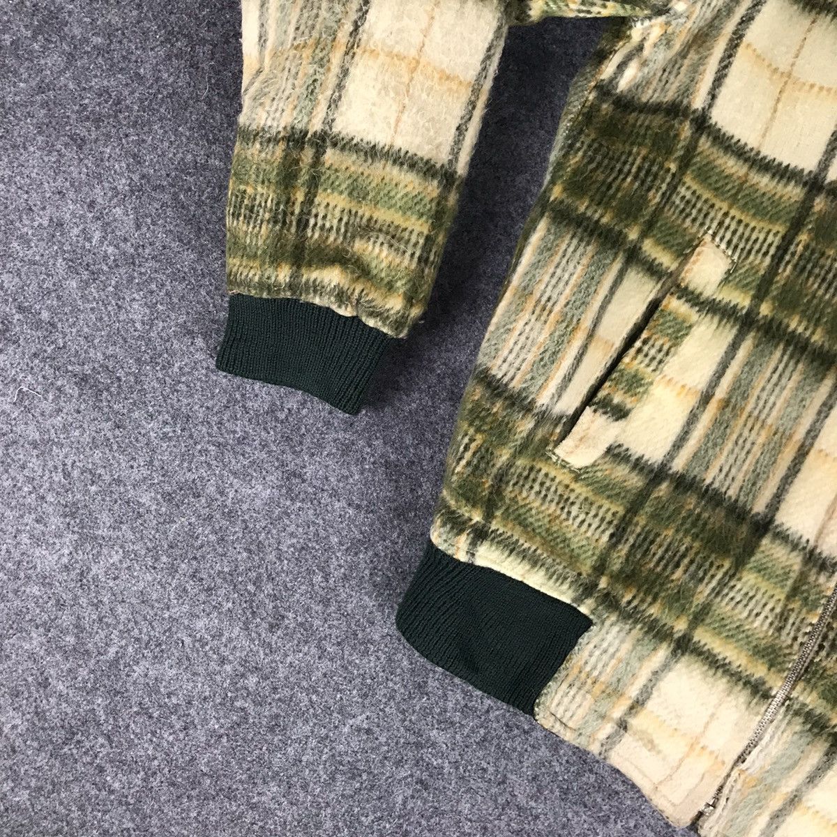 Japanese Brand × Vintage 🔥Vintage bomber very rare navajo design🔥 Size US M / EU 48-50 / 2 - 7 Thumbnail