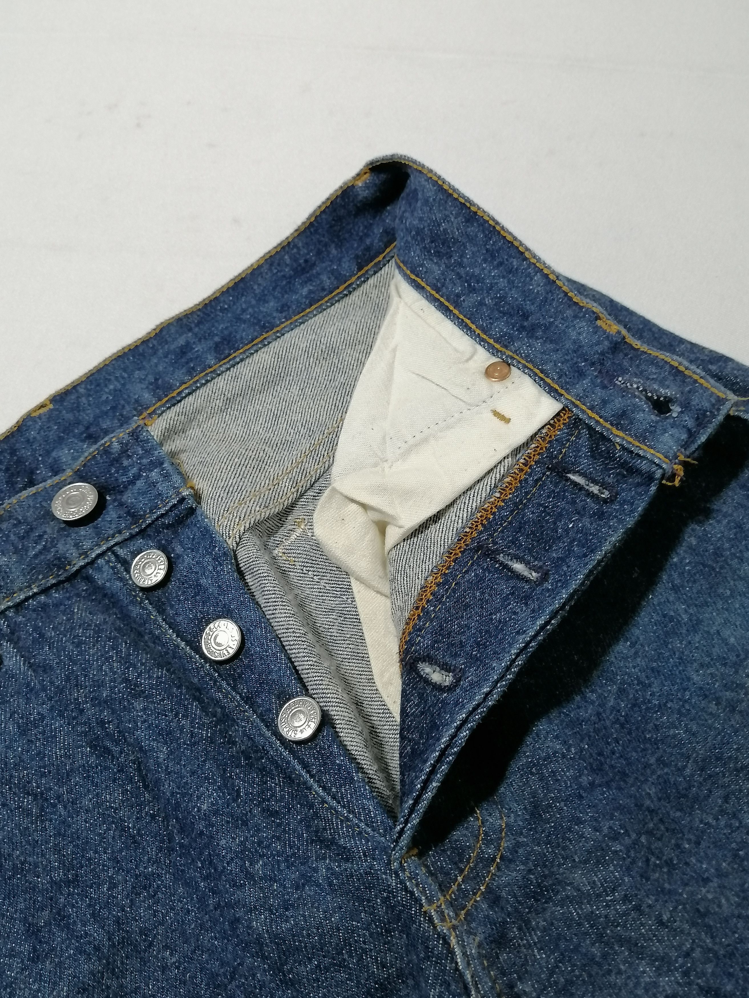 Levi's × Levi's Vintage Clothing × Vintage Vintage Levi's 501 Fly Button Denim Jeans Size US 27 - 5 Thumbnail