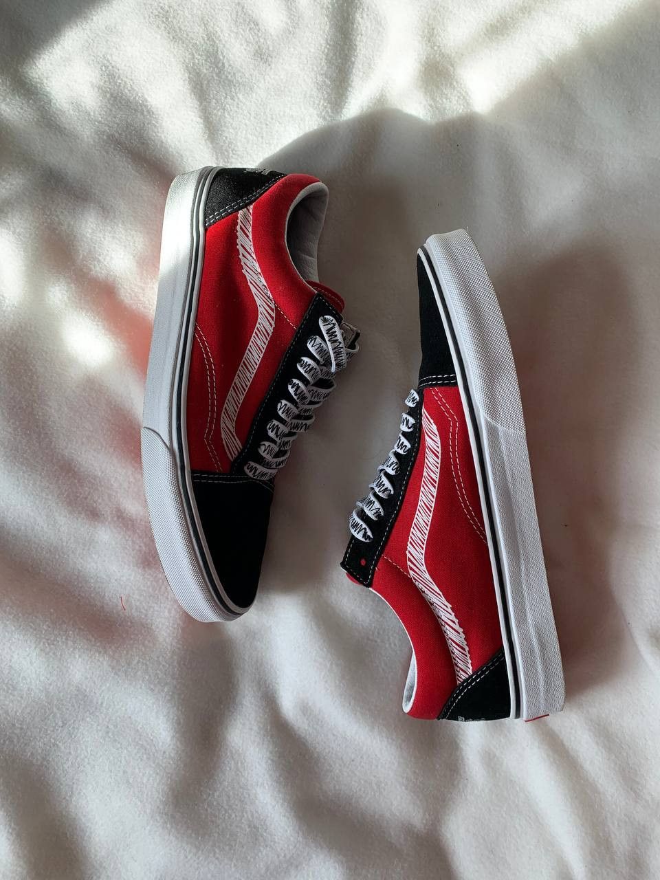 Vans Vans Old Skool Black White Red Sneakers sz.43 Size US 10 / EU 43 - 7 Thumbnail