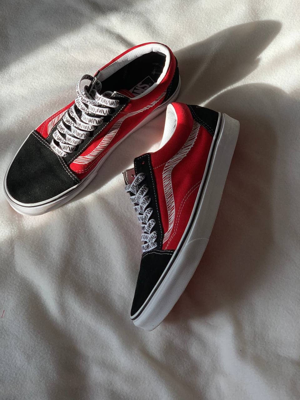 Vans Vans Old Skool Black White Red Sneakers sz.43 Size US 10 / EU 43 - 8 Thumbnail