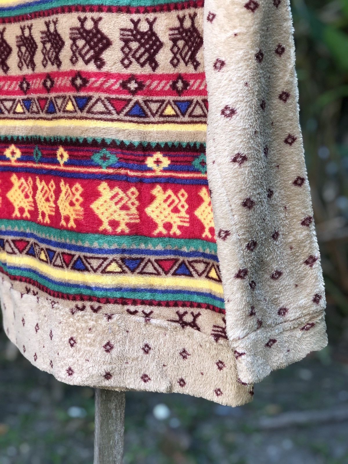 Japanese Brand Vintage 90's Fleece Navajo Native Sweater Hoodie Size S / US 4 / IT 40 - 6 Thumbnail