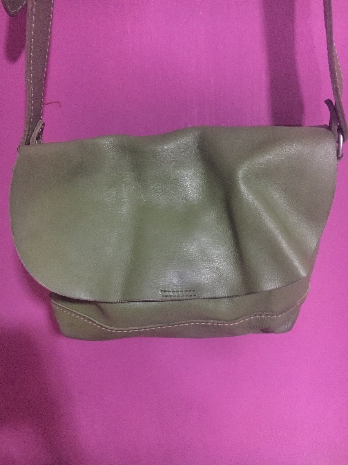 Handmade HANDMADE GREEN SLING BAG FULL LEATHER CUSTOM Size ONE SIZE - 2 Thumbnail
