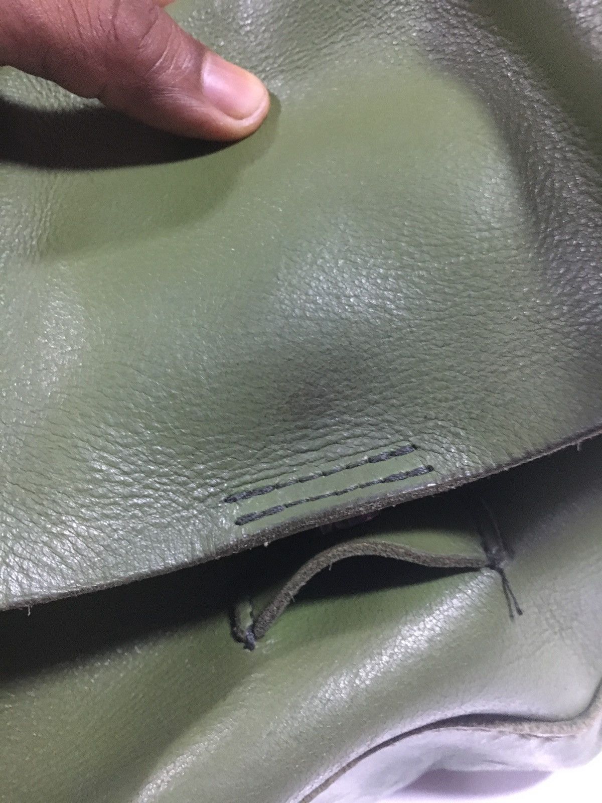 Handmade HANDMADE GREEN SLING BAG FULL LEATHER CUSTOM Size ONE SIZE - 7 Thumbnail