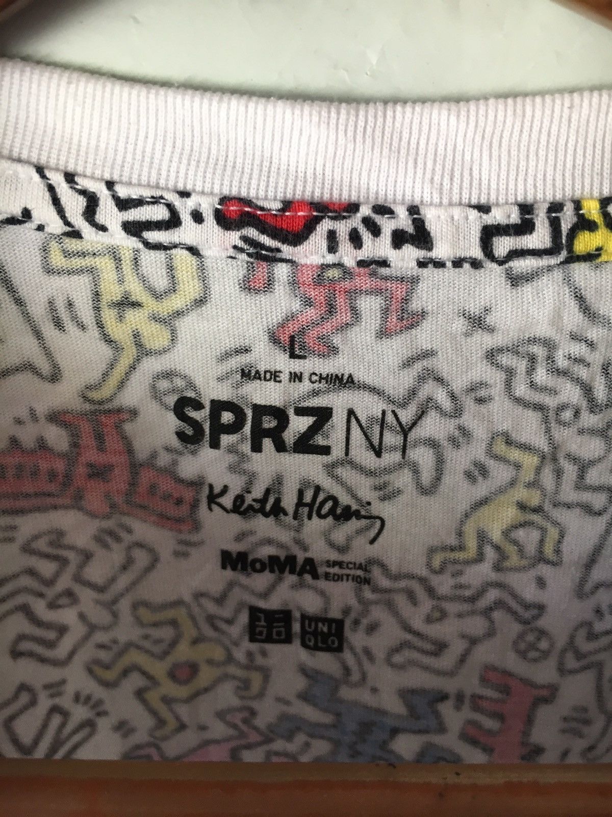 Keith Haring KEITH HARING WHITE FULL PRINT SIZE L TEE SHIRT Size US L / EU 52-54 / 3 - 4 Thumbnail