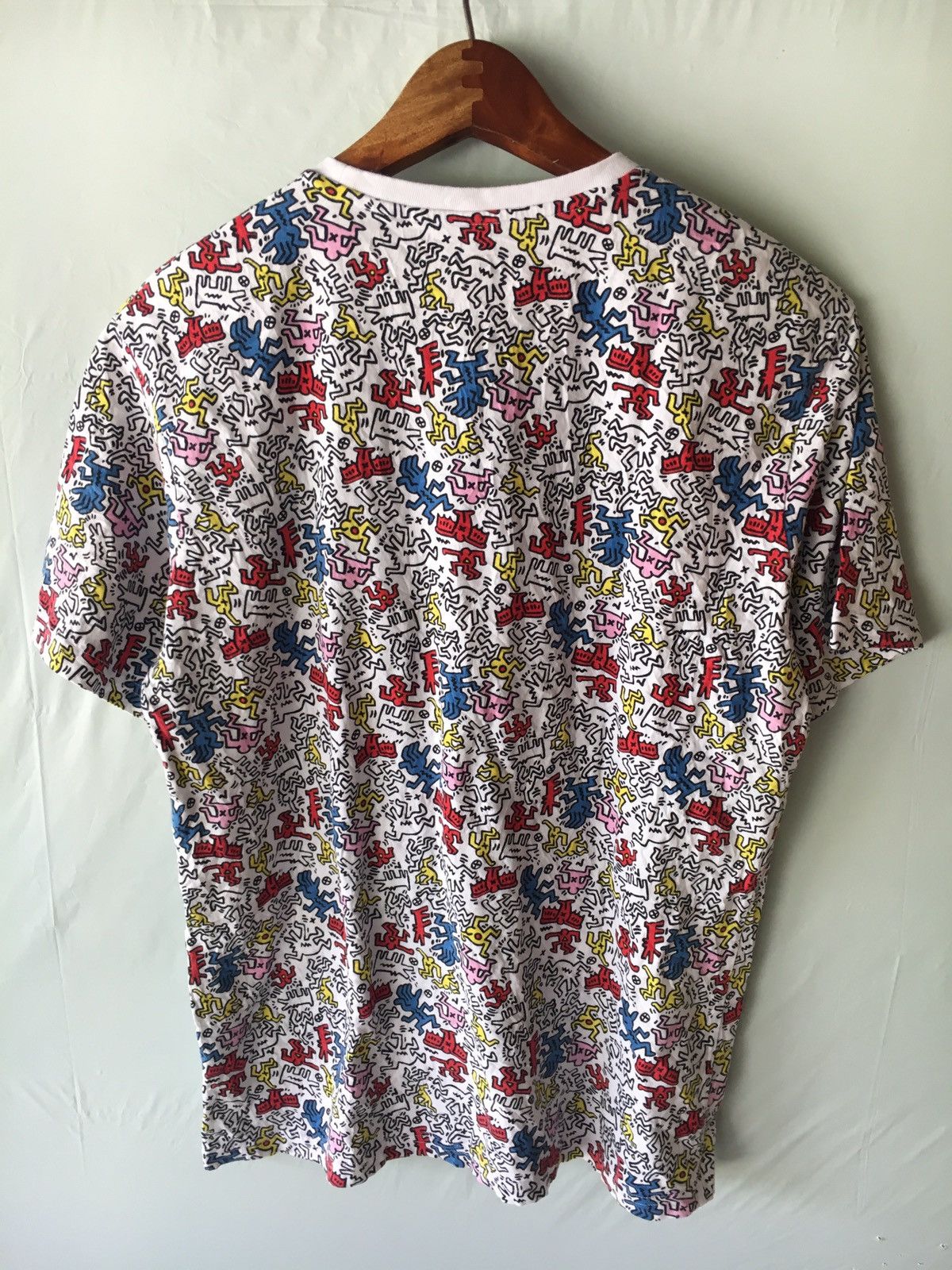 Keith Haring KEITH HARING WHITE FULL PRINT SIZE L TEE SHIRT Size US L / EU 52-54 / 3 - 2 Thumbnail