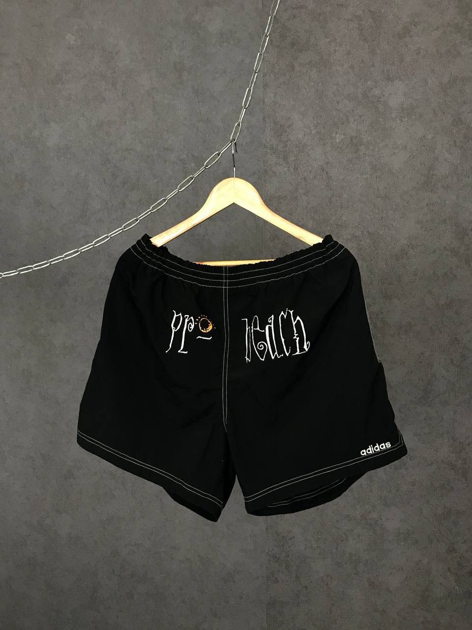 Adidas Adidas Pro beach Volleyball vintage shorts Size US 36 / EU 52 - 1 Thumbnail