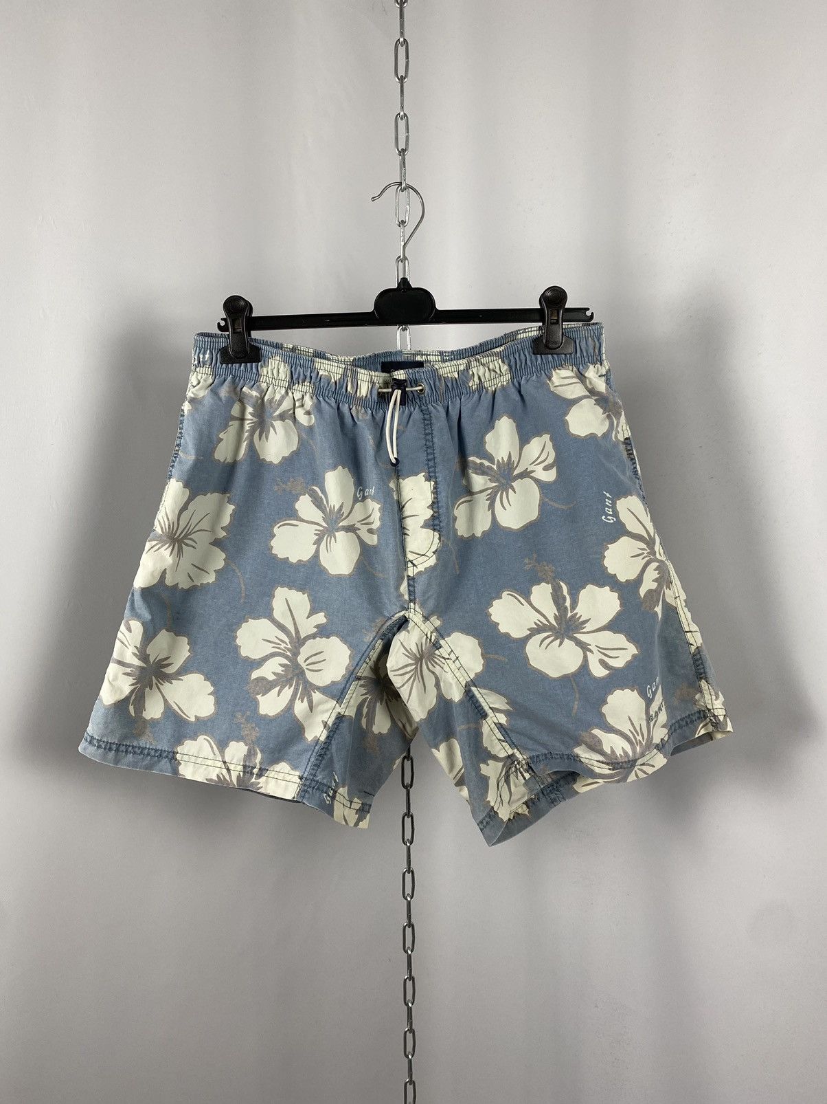 Gant Gant shorts streetwear luxury size L Size US 34 / EU 50 - 1 Thumbnail