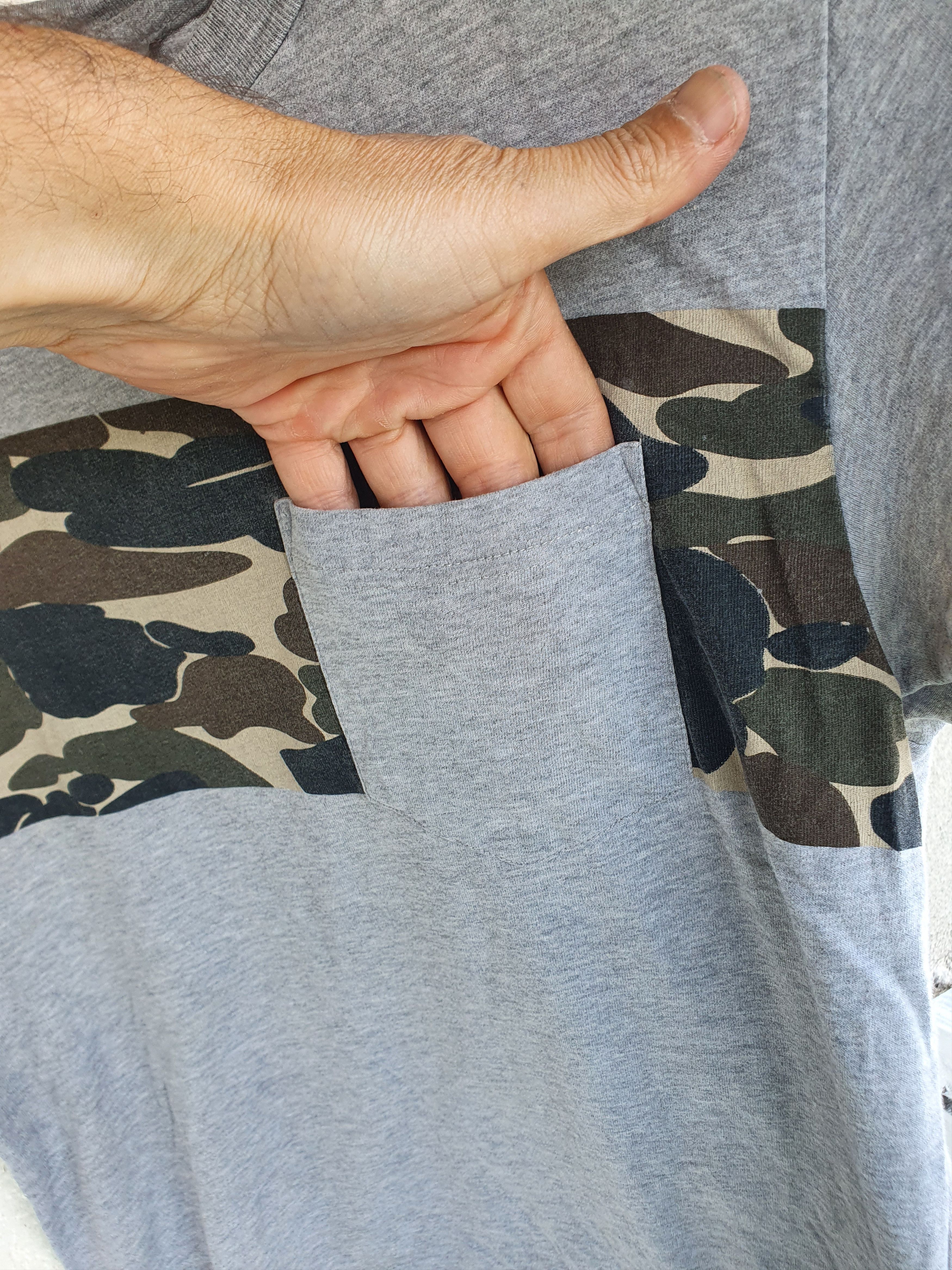 Carhartt Carhartt S/S Camo Isle Pocket t-shirt,sz S Size US S / EU 44-46 / 1 - 7 Thumbnail