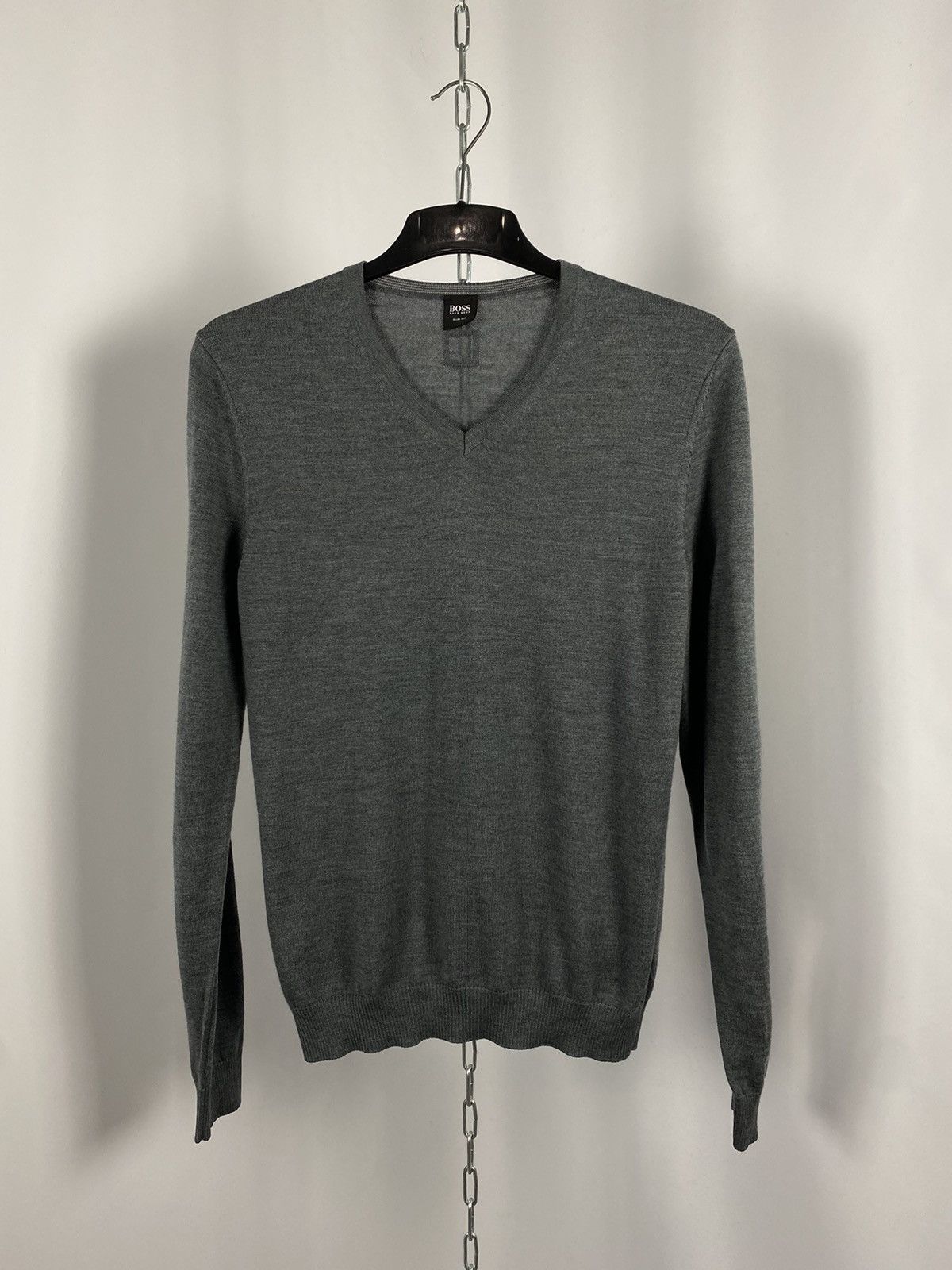 Hugo Boss Hugo boss sweaters gray V-neck size M Size US M / EU 48-50 / 2 - 1 Thumbnail