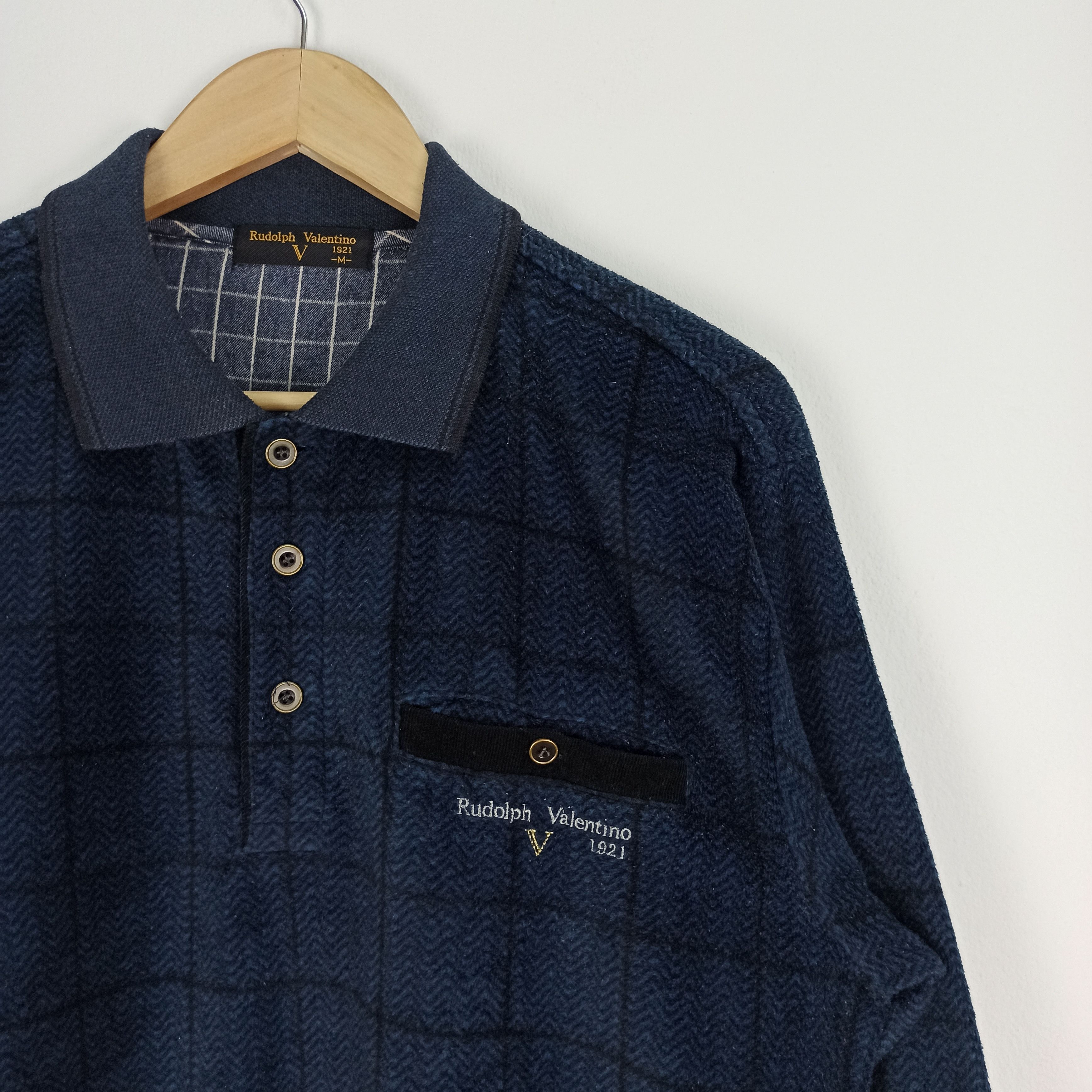 Valentino 🔥Rare 🔥 Rudolph Valentino Creaked Sweatshirt Button Size US M / EU 48-50 / 2 - 2 Thumbnail