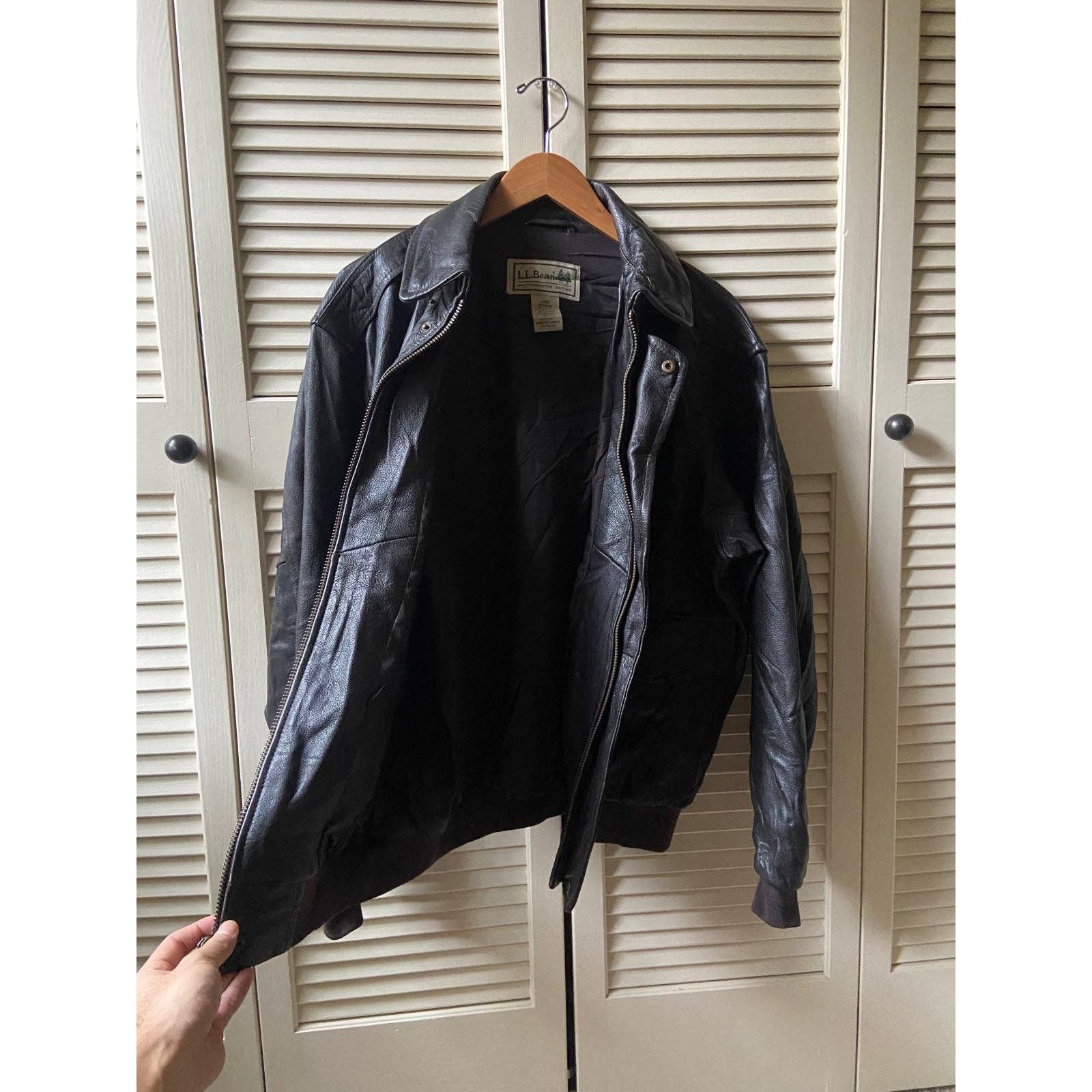 L.L. Bean LL Bean Goatskin Black Leather A-2 Flight Zip Jacket Size L Size US L / EU 52-54 / 3 - 3 Thumbnail
