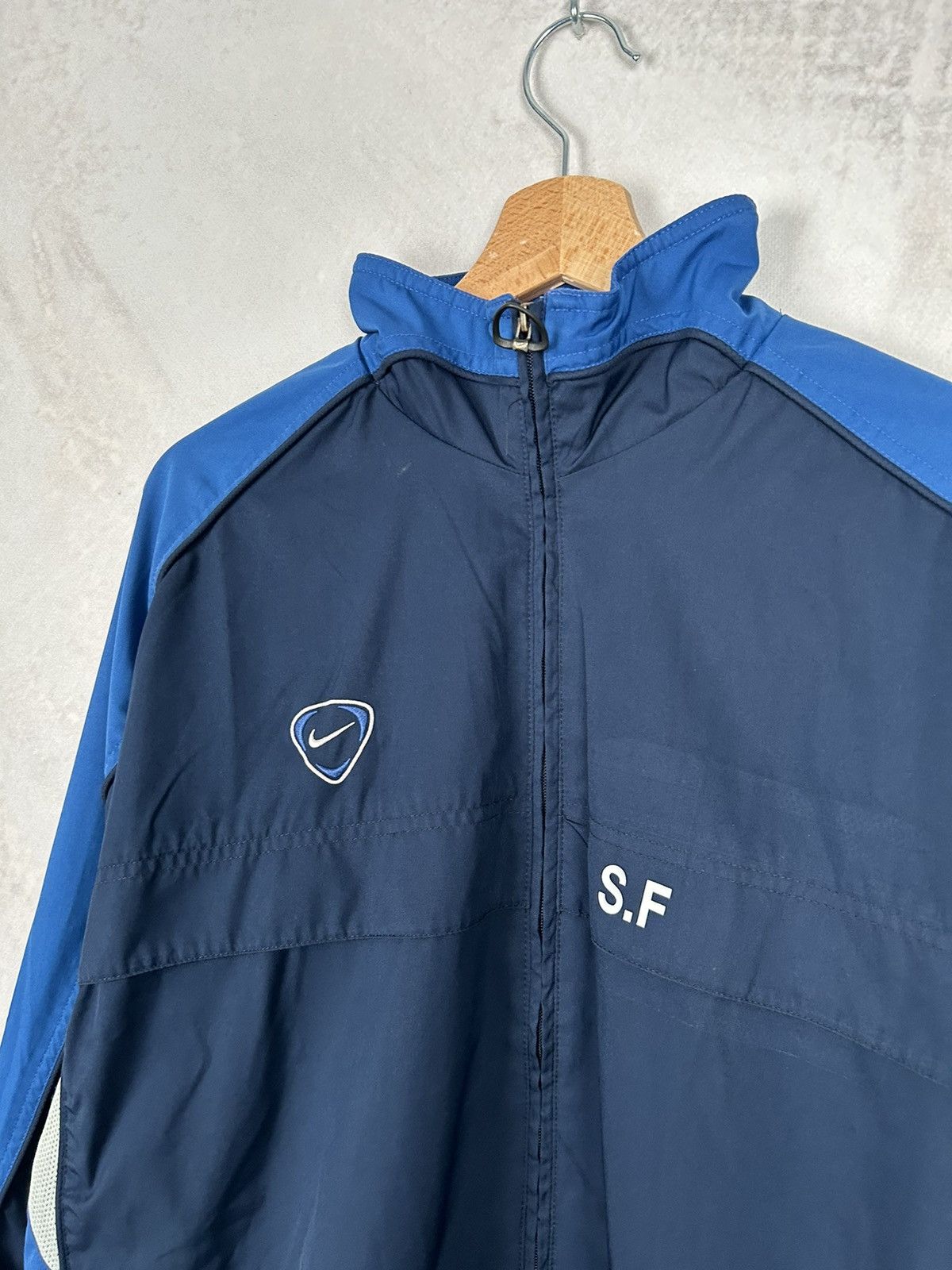 Nike Vintage Nike 90s Light Nylon Jacket Retro Football Size US M / EU 48-50 / 2 - 3 Thumbnail