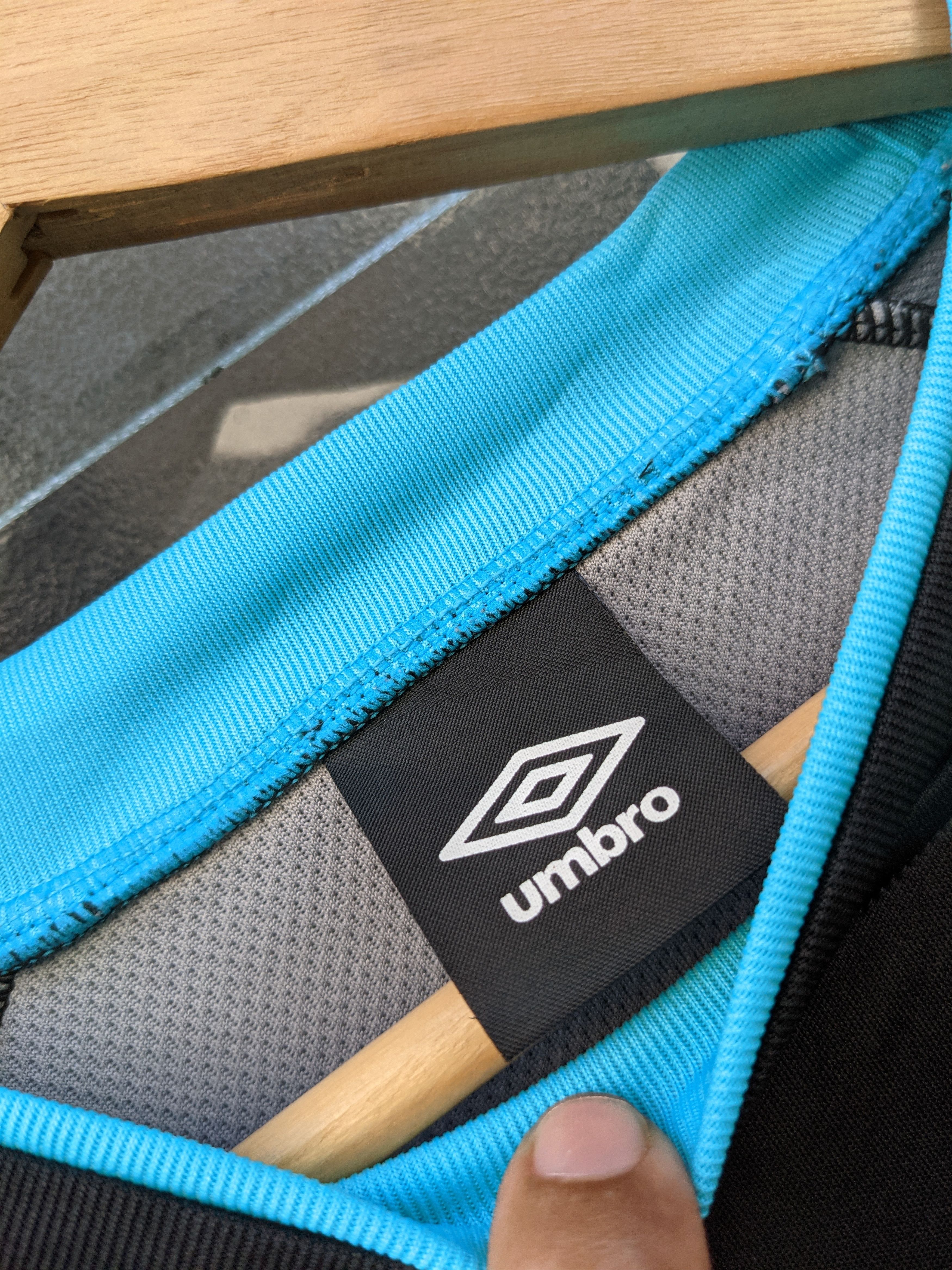 Descente × Umbro Vintage Umbro Training Sweater Size US M / EU 48-50 / 2 - 7 Thumbnail