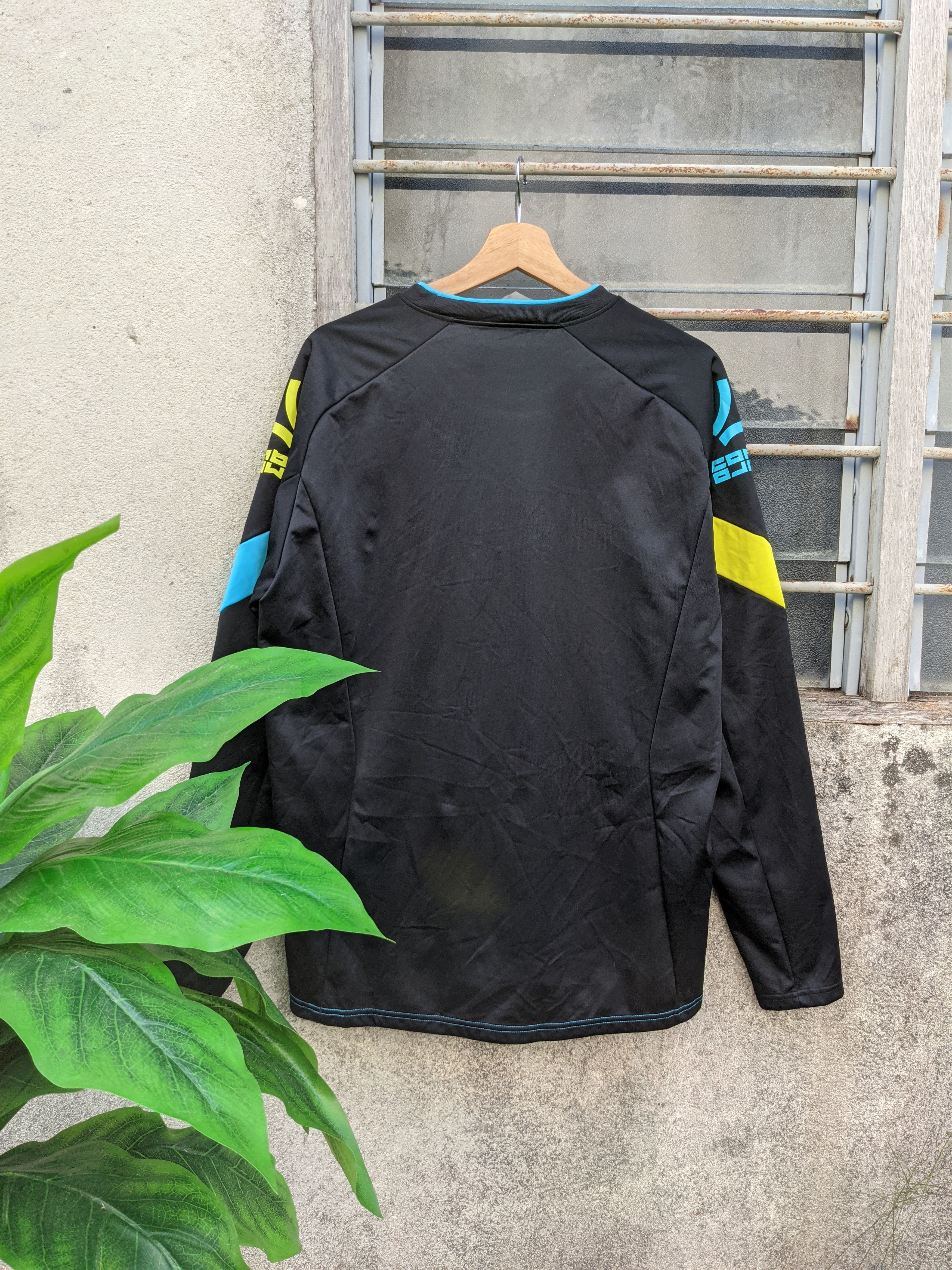 Descente × Umbro Vintage Umbro Training Sweater Size US M / EU 48-50 / 2 - 2 Thumbnail