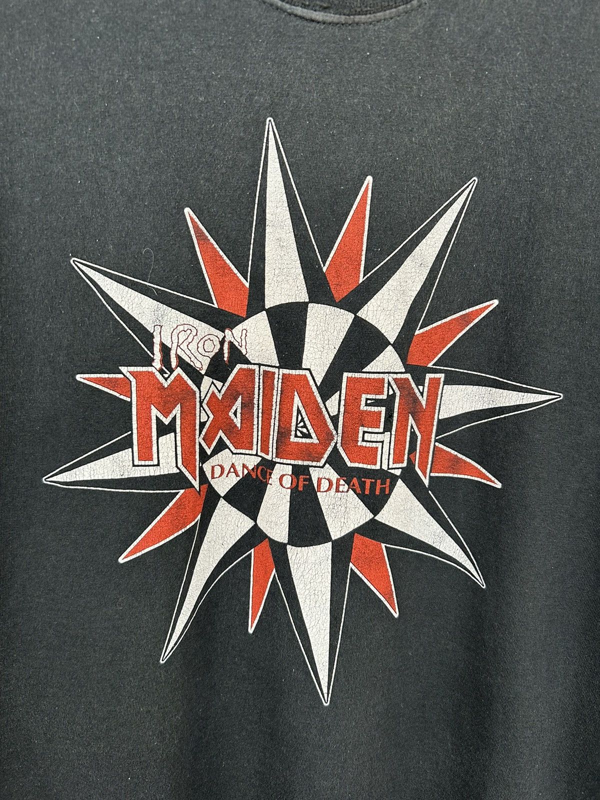 Band Tees Vintage Iron Maiden T-shirt Dance of Death Tee Size US M / EU 48-50 / 2 - 4 Thumbnail