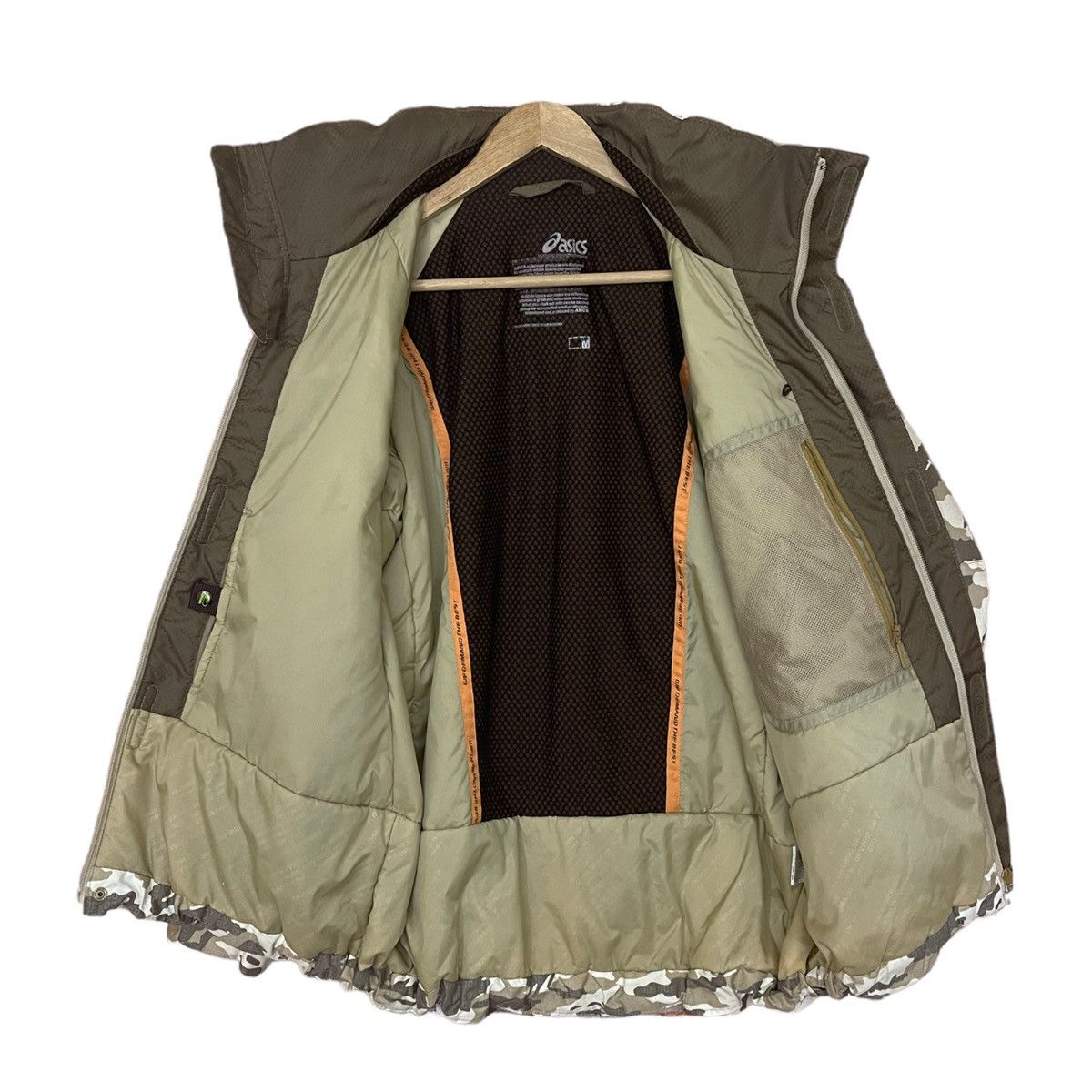 Asics Asics jacket cold weather jacket Size US M / EU 48-50 / 2 - 4 Thumbnail