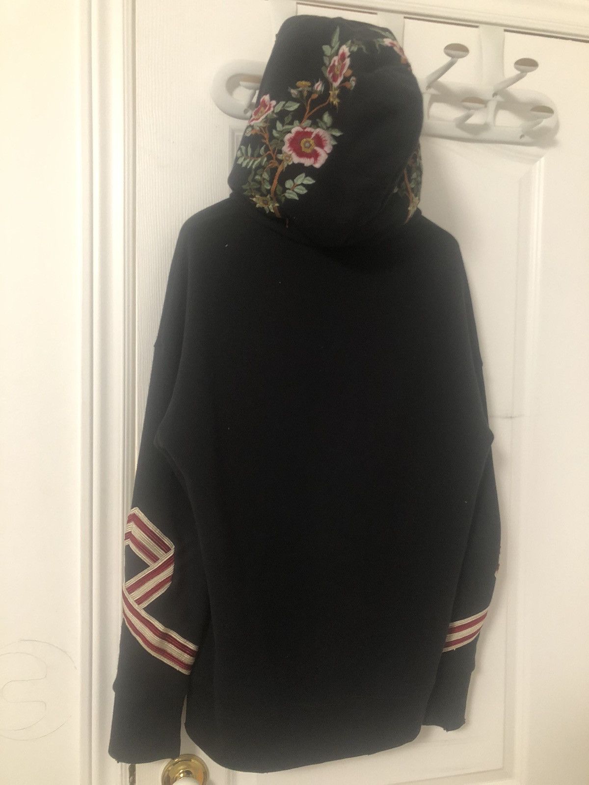 Gucci Gucci Sacred Heart Embroidered Hoodie Size US M / EU 48-50 / 2 - 7 Thumbnail