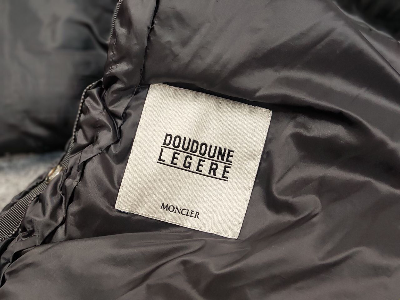 Moncler Auth Moncler Bourdon Giubbotto Snap-Front Puffer Down Jacket Size M / US 6-8 / IT 42-44 - 21 Thumbnail