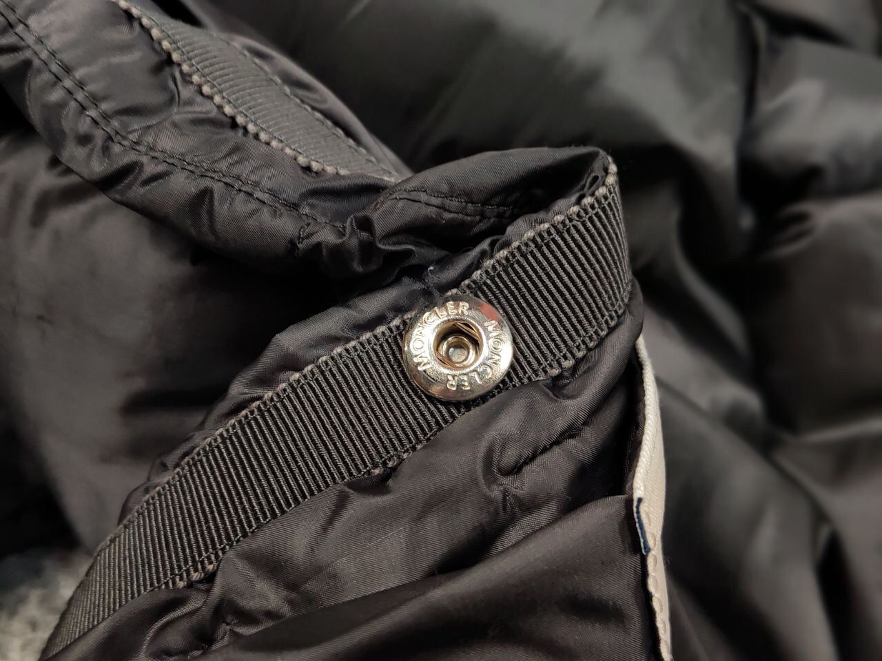 Moncler Auth Moncler Bourdon Giubbotto Snap-Front Puffer Down Jacket Size M / US 6-8 / IT 42-44 - 25 Thumbnail