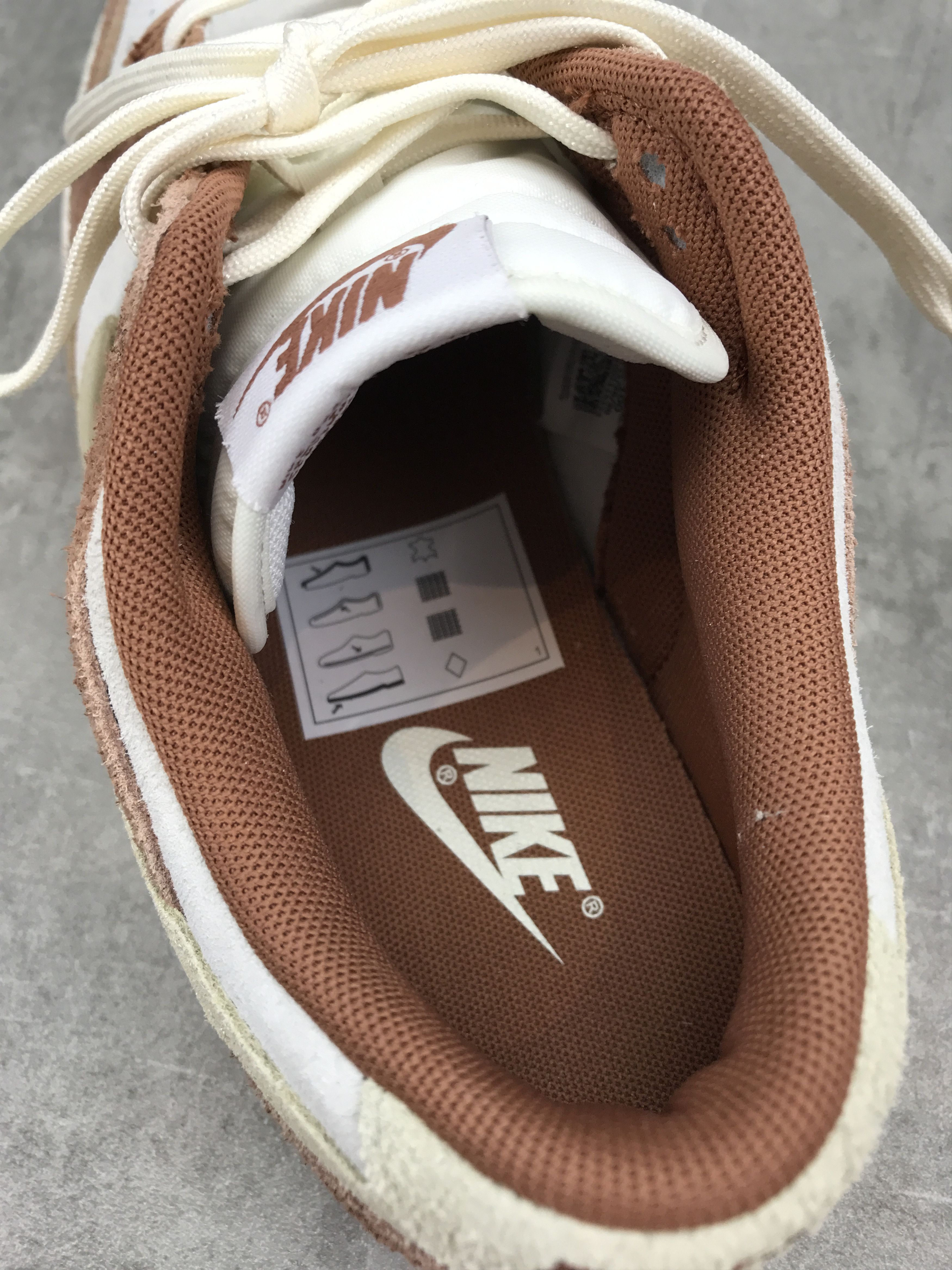 NIKE Dunk Low Medium Curry