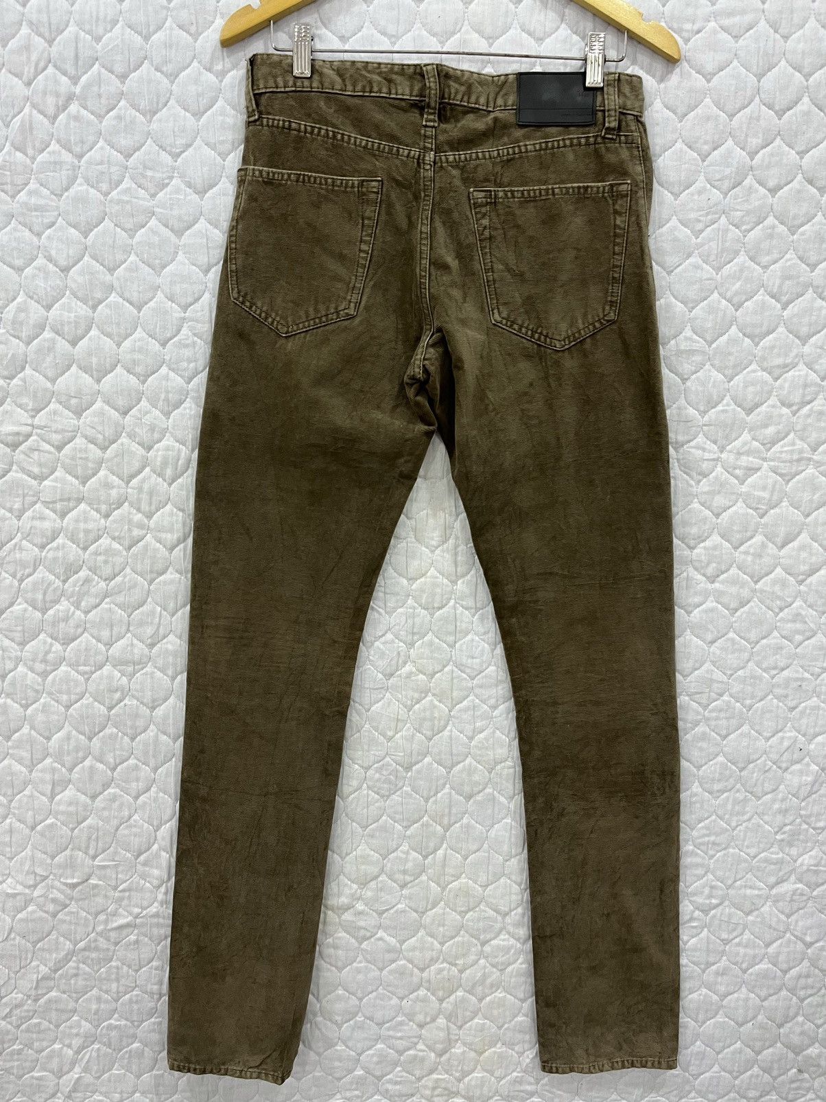 Undercover × Uniqlo (S). UNDERCOVER X UNIQLO HYPEBEAST PANTS Size US 31 - 2 Thumbnail