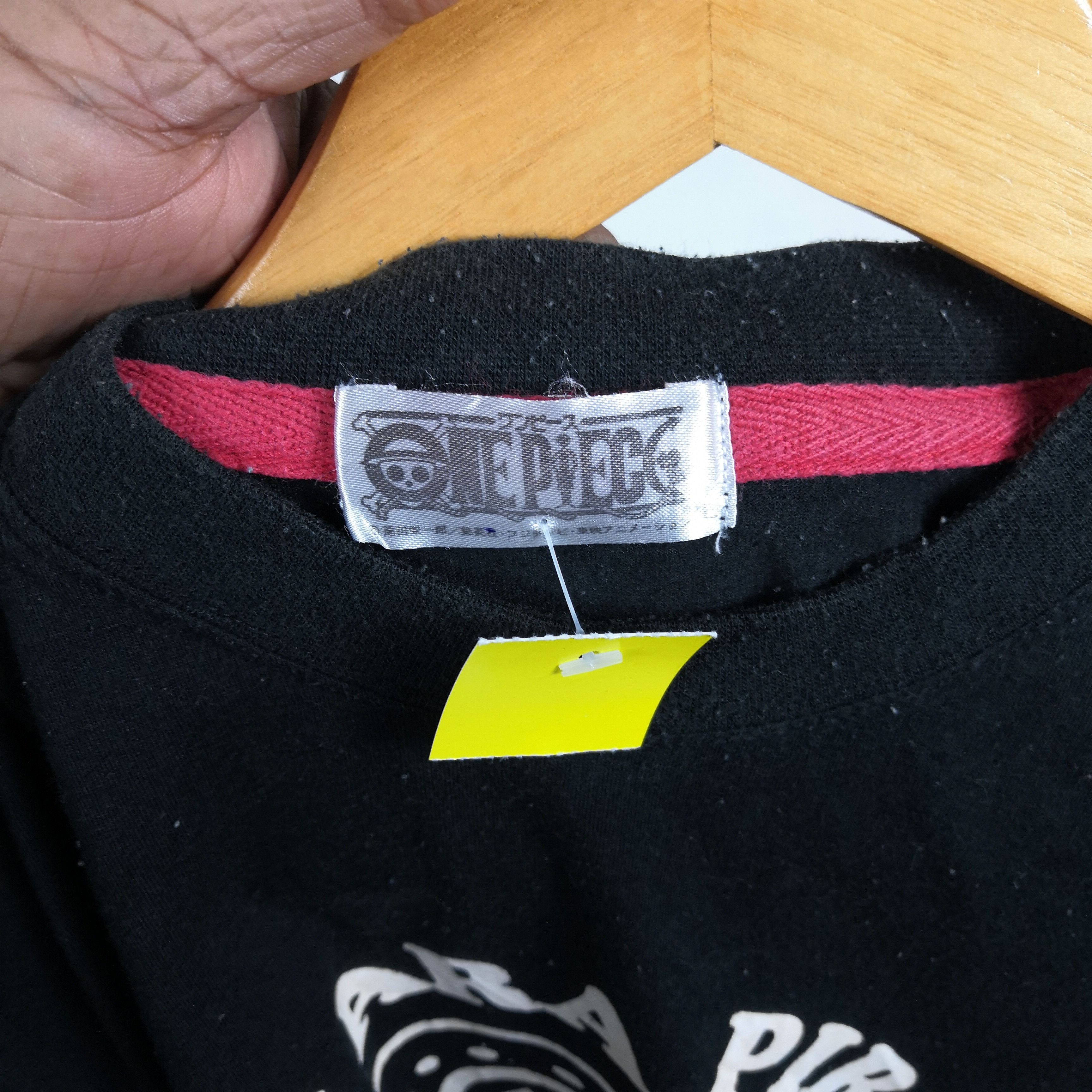 Cartoon Network One Piece T-Shirt Anime Japanese Tony Chopper Tee BS18211. Size US L / EU 52-54 / 3 - 4 Thumbnail