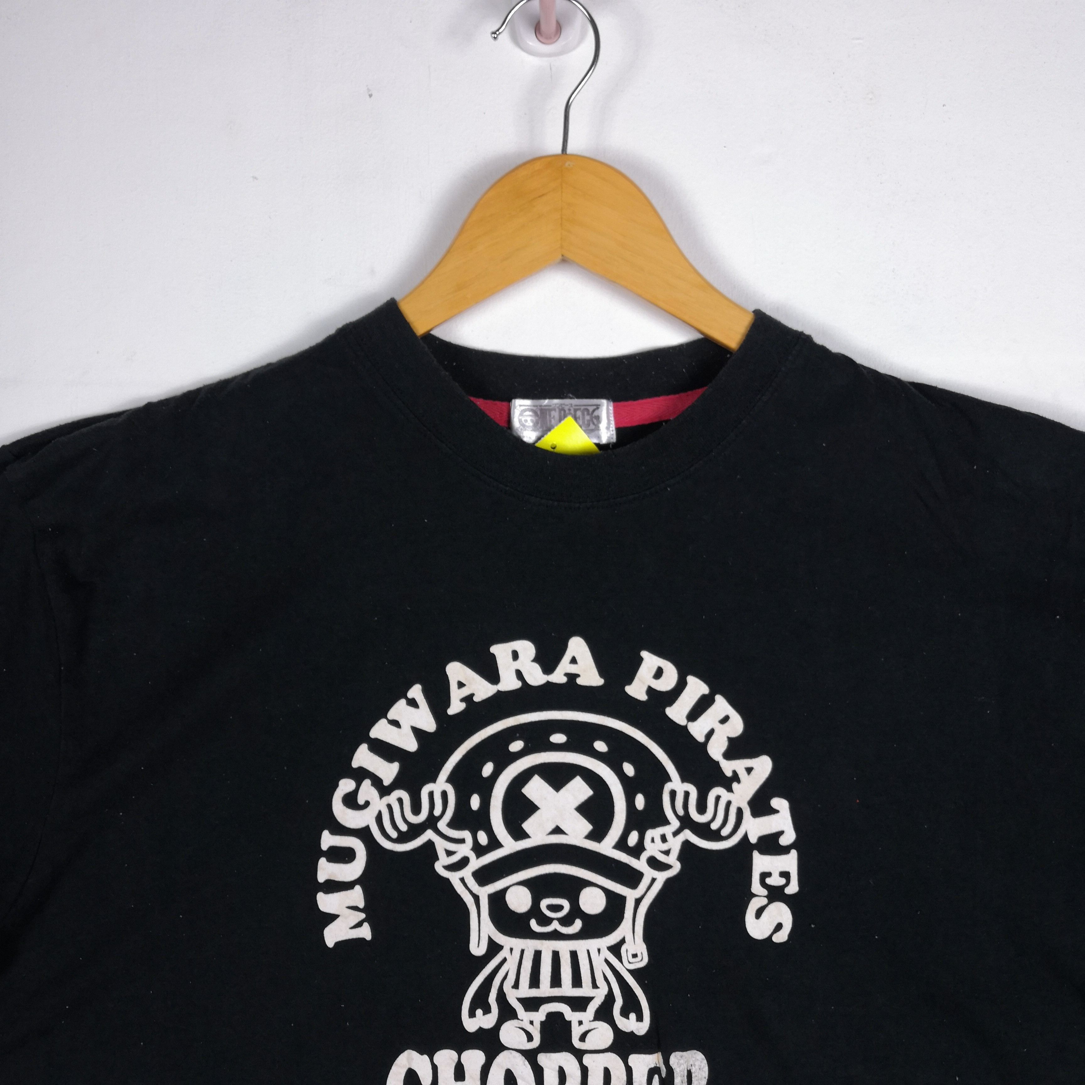 Cartoon Network One Piece T-Shirt Anime Japanese Tony Chopper Tee BS18211. Size US L / EU 52-54 / 3 - 2 Thumbnail