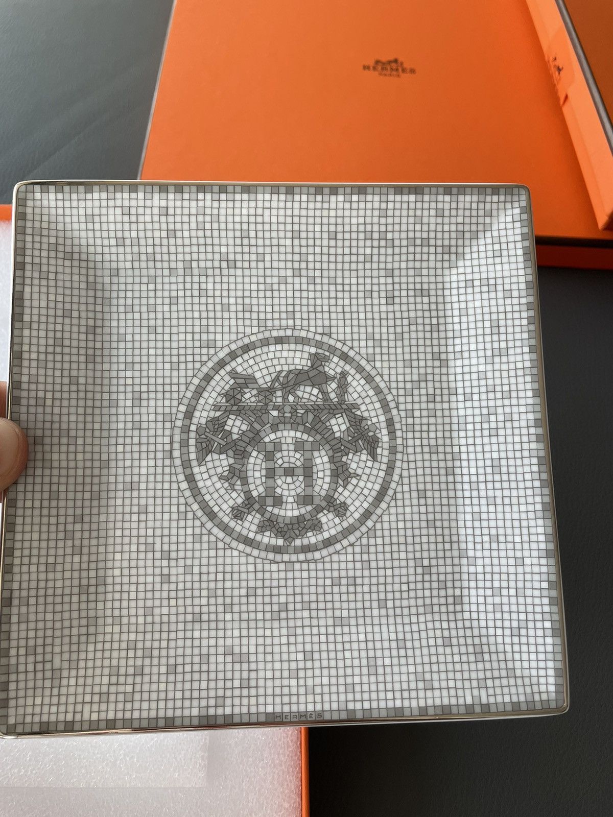 Hermes Limited Edition Super Rare Brand New Mosaique H Logo Plate Size ONE SIZE - 14 Thumbnail