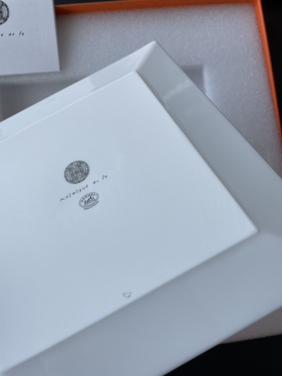 Hermes Limited Edition Super Rare Brand New Mosaique H Logo Plate Size ONE SIZE - 7 Thumbnail