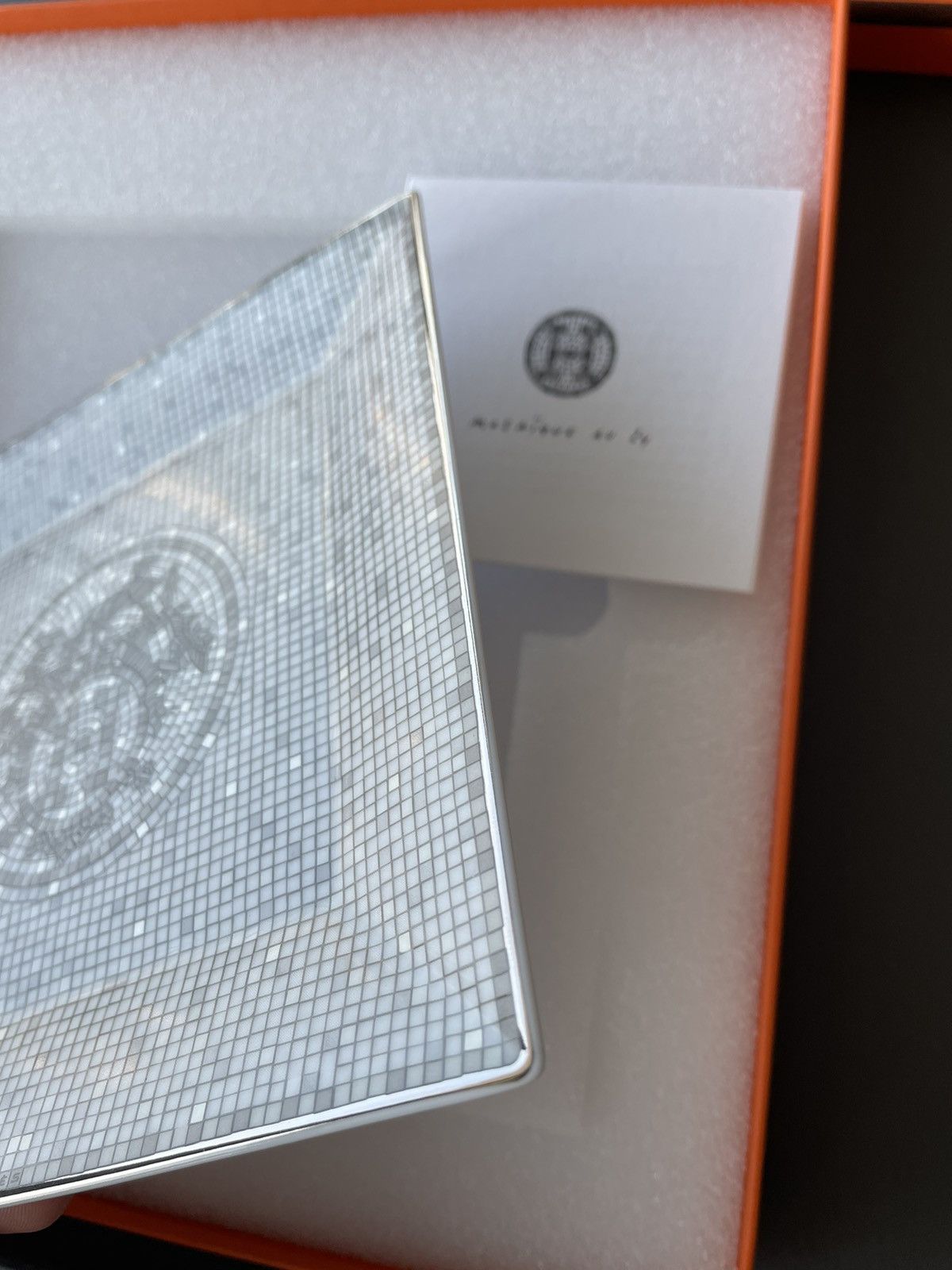 Hermes Limited Edition Super Rare Brand New Mosaique H Logo Plate Size ONE SIZE - 12 Thumbnail