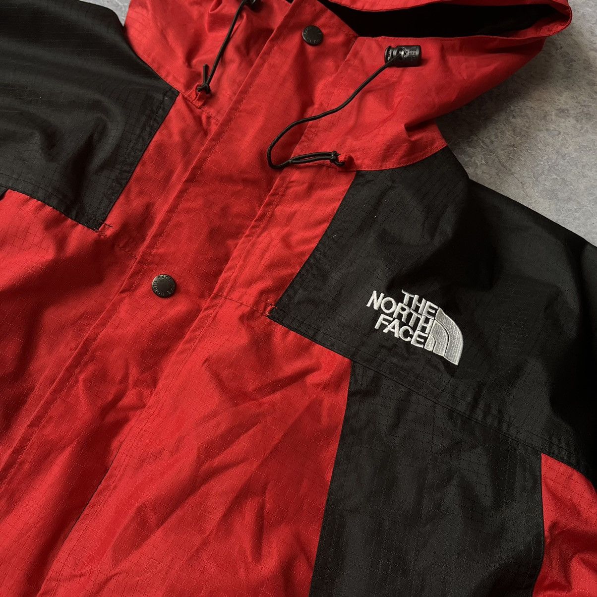 The North Face × Vintage VINTAGE 1994 RETRO MOUNTAIN LIGHT GORE-TEX JACKET MEN’S L Size US XXL / EU 58 / 5 - 2 Thumbnail