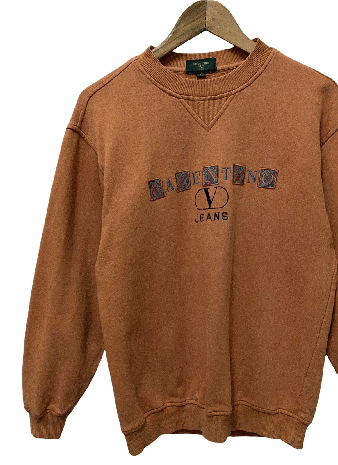 Valentino VALENTINO Sweatshirt Big Logo Spell Out Orange Jumper Size US S / EU 44-46 / 1 - 4 Thumbnail