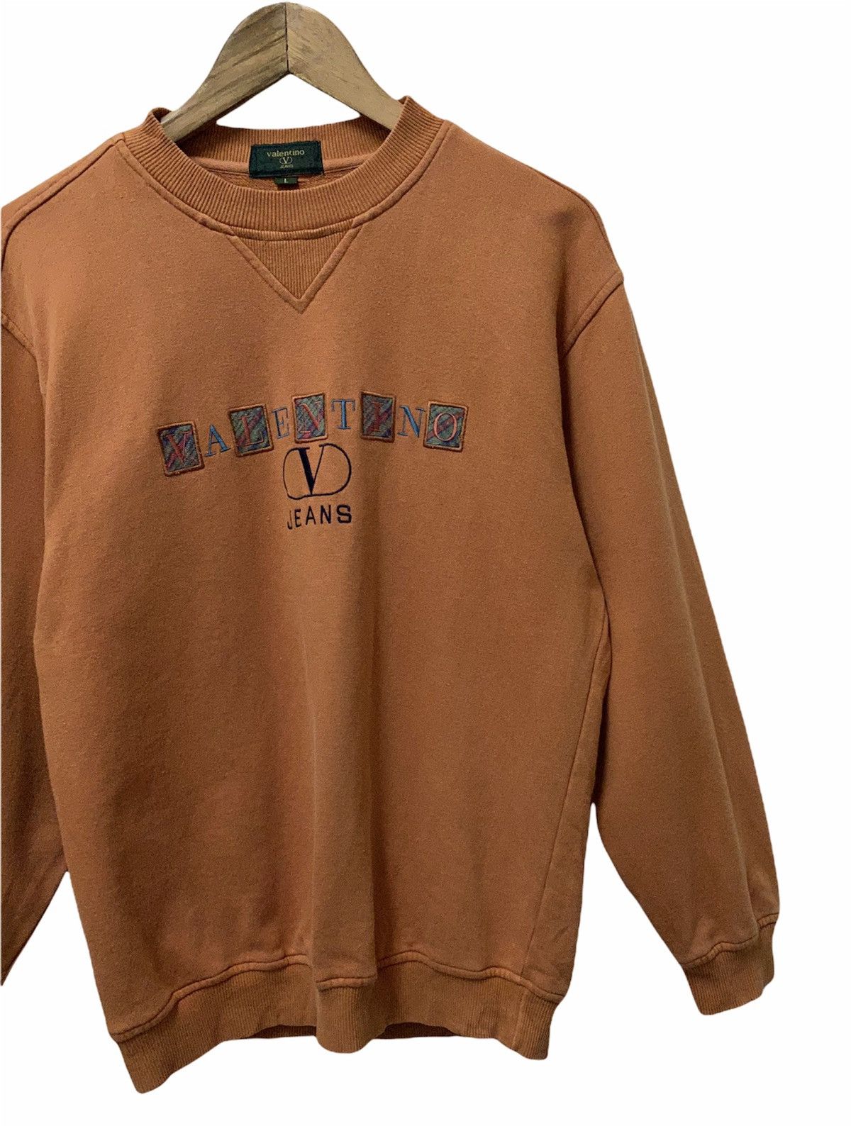 Valentino VALENTINO Sweatshirt Big Logo Spell Out Orange Jumper Size US S / EU 44-46 / 1 - 5 Thumbnail