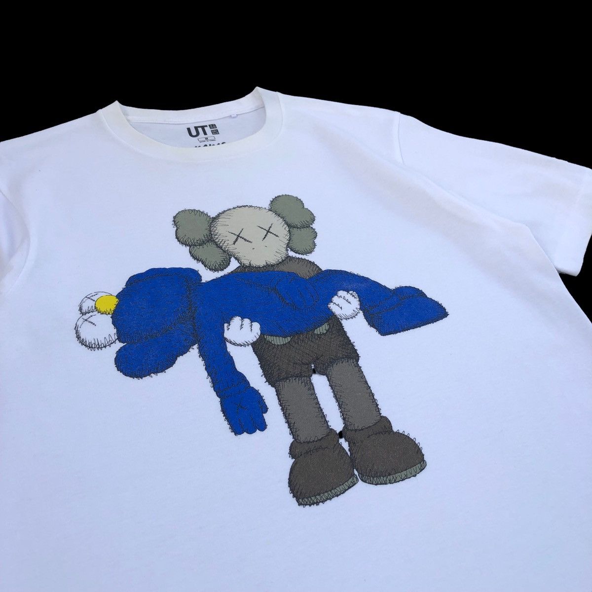 Kaws × Uniqlo Kaw X Uniqlo Unichro Caus Collaboration T-shirt Size US M / EU 48-50 / 2 - 4 Thumbnail