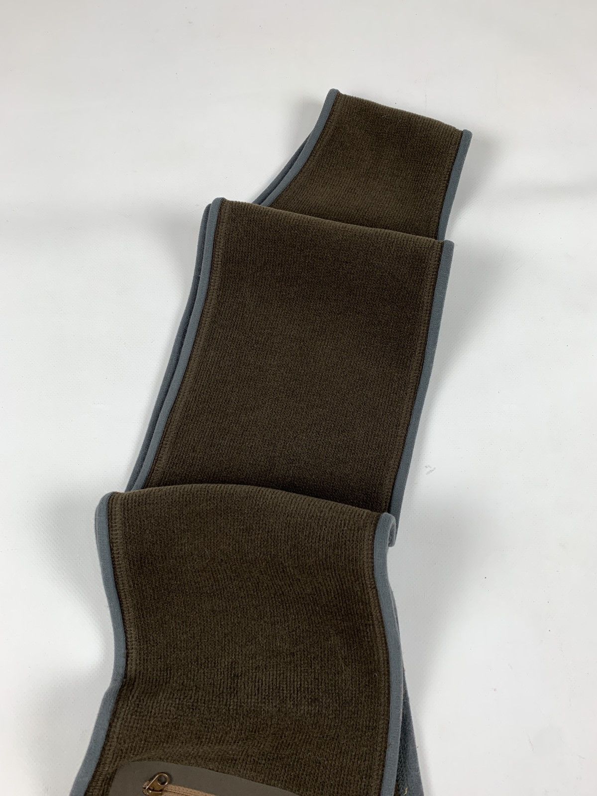 Arc'teryx Vintage Arcteryx Polartec Zip Pocket Fleece Brown Scarf Size ONE SIZE - 4 Thumbnail