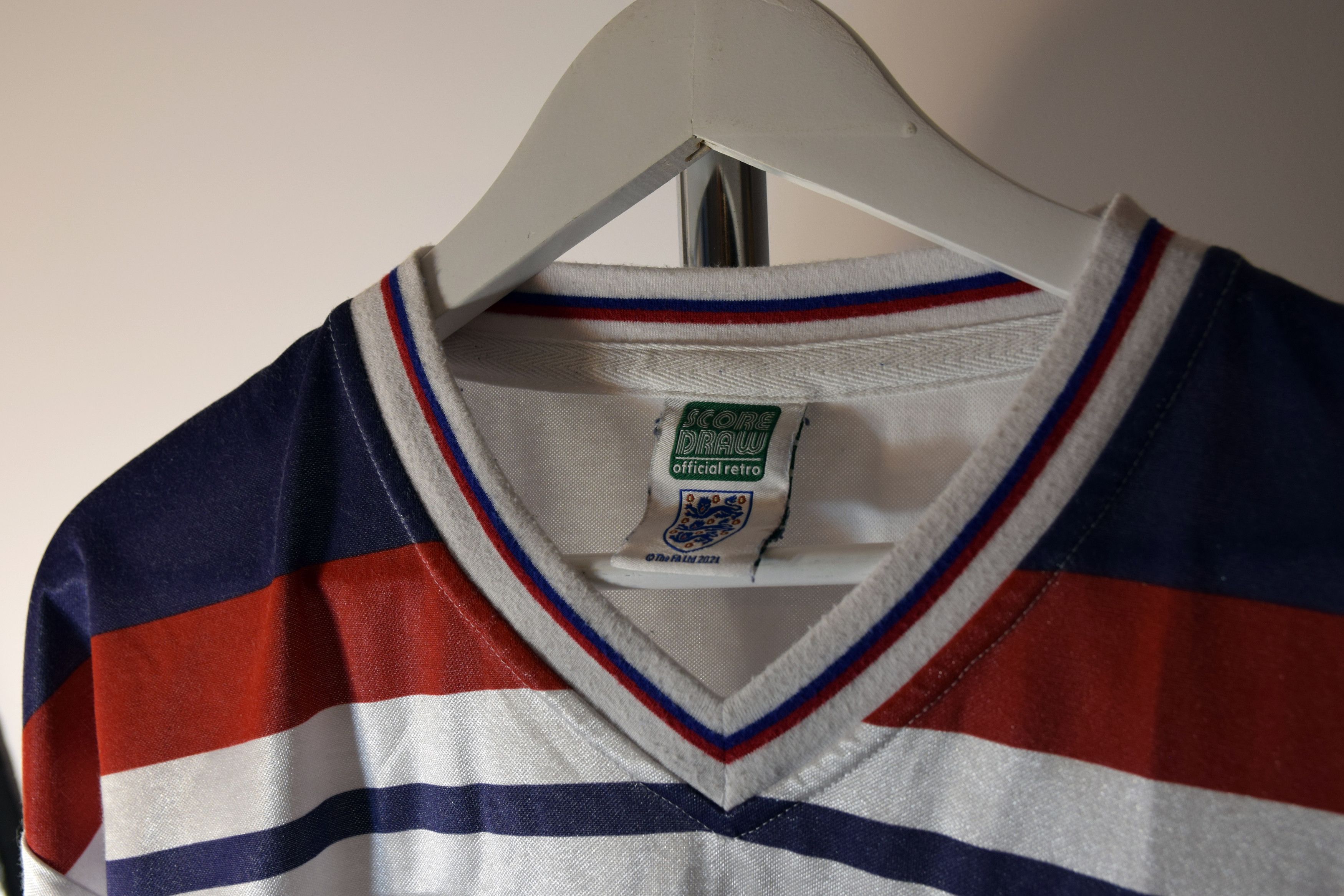 Vintage SCORE DRAW 90S VINTAGE HOME ENGLAND NATIONAL JERSEY UMBRO XL Size US XL / EU 56 / 4 - 6 Thumbnail