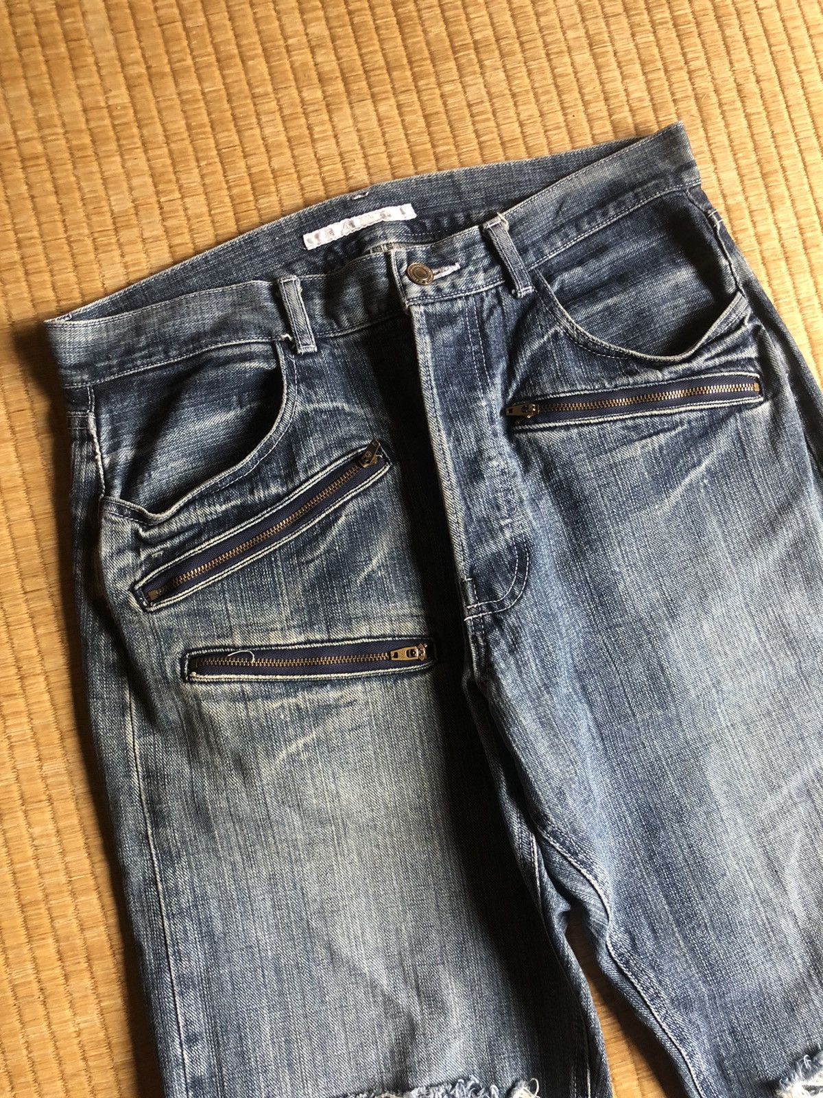 Diet Butcher Slim Skin Diet Butcher Slim Skin 🇯🇵 Distressed Grunge Denim Size US 32 / EU 48 - 3 Thumbnail