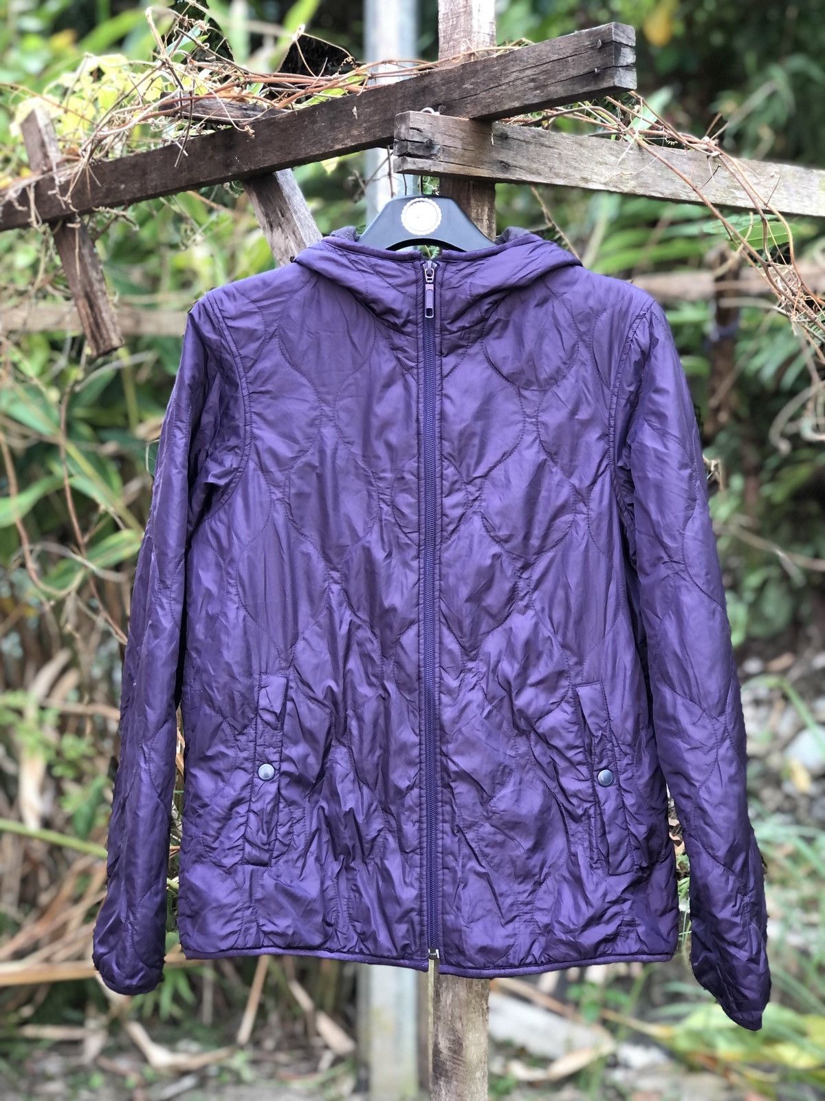 Uniqlo Uniqlo Purple Puffer Zipper Jacket Hoodie Size US S / EU 44-46 / 1 - 1 Thumbnail