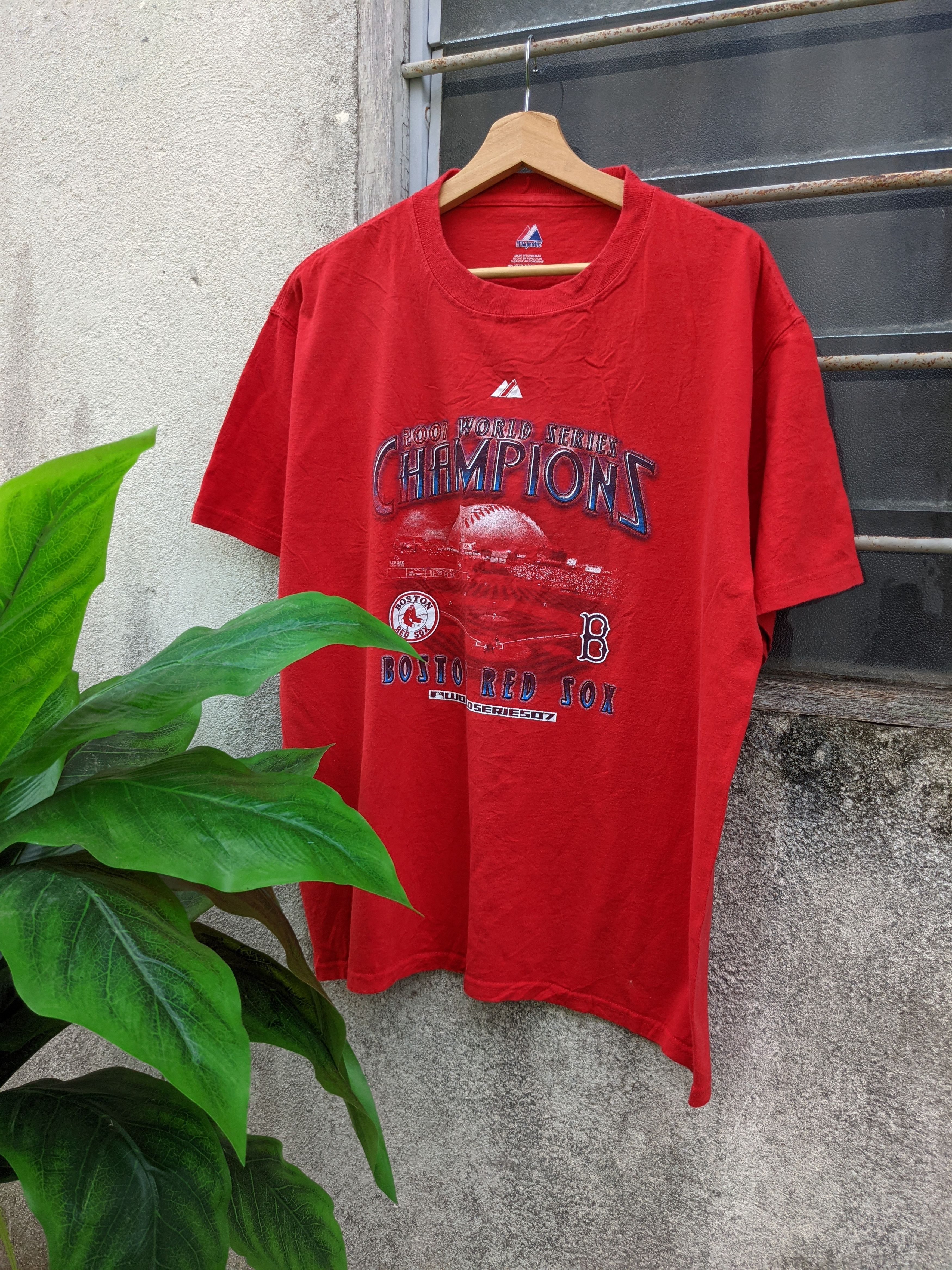 MLB × Majestic × Vintage ⚡️Final drop⚡️ Majestic Boston Red Sox Champion 2007 Size US L / EU 52-54 / 3 - 1 Thumbnail