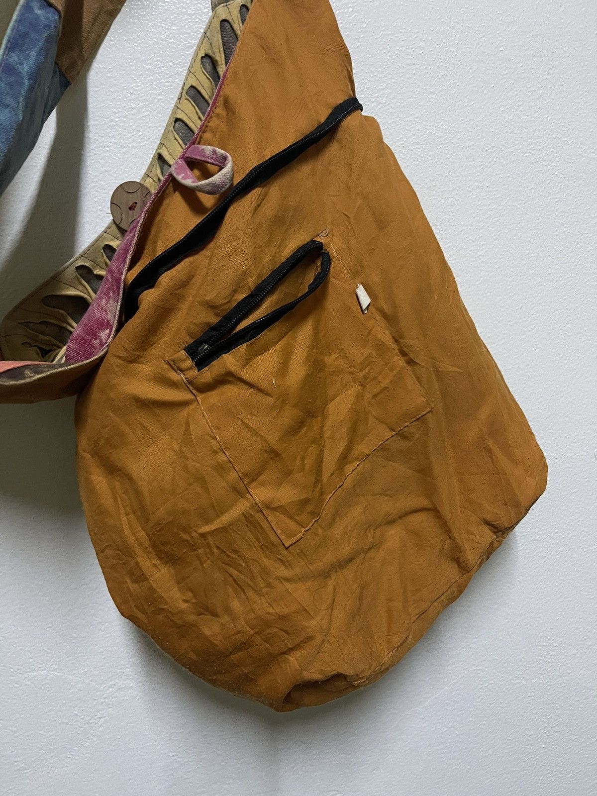 Japanese Brand × Other Sling Bag Custom Distressed Rare Design Size ONE SIZE - 17 Thumbnail