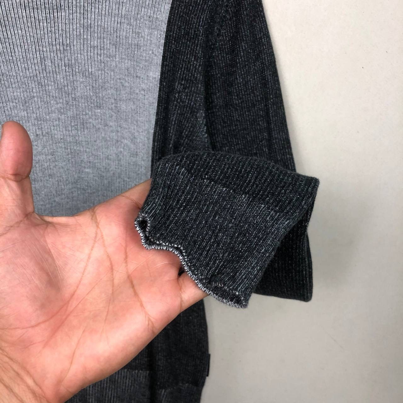 Armani Exchange Armani Exchange Colorblock Pullover Knitwear Sweater Size US XS / EU 42 / 0 - 6 Thumbnail