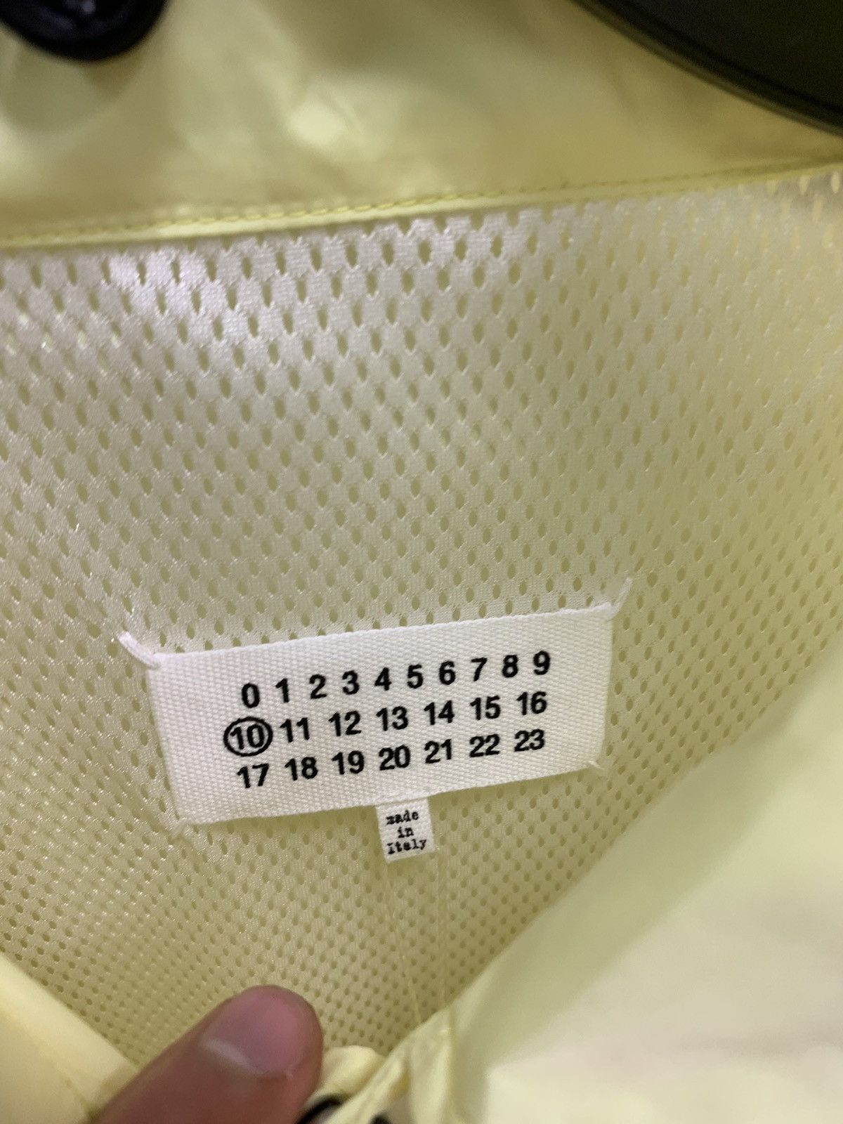 Maison Margiela Stereotype Light Outerwear in Highlighter Yellow Size US S / EU 44-46 / 1 - 3 Thumbnail