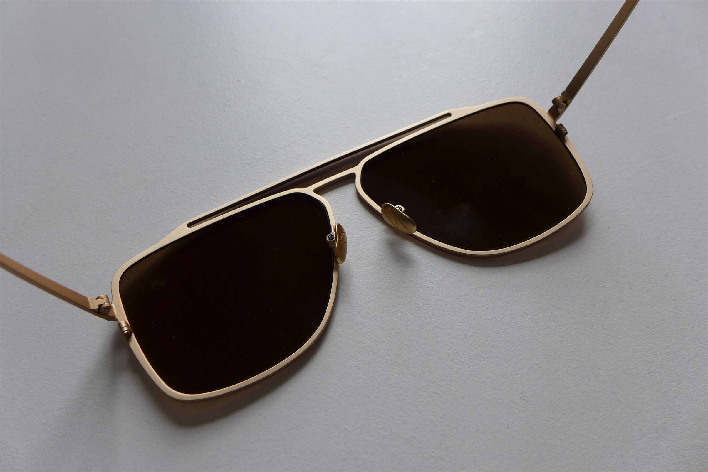 Yohji Yamamoto Yohji Yamamoto YY7040 Aviator Sunglasses -- Matte Gold. Size ONE SIZE - 8 Thumbnail
