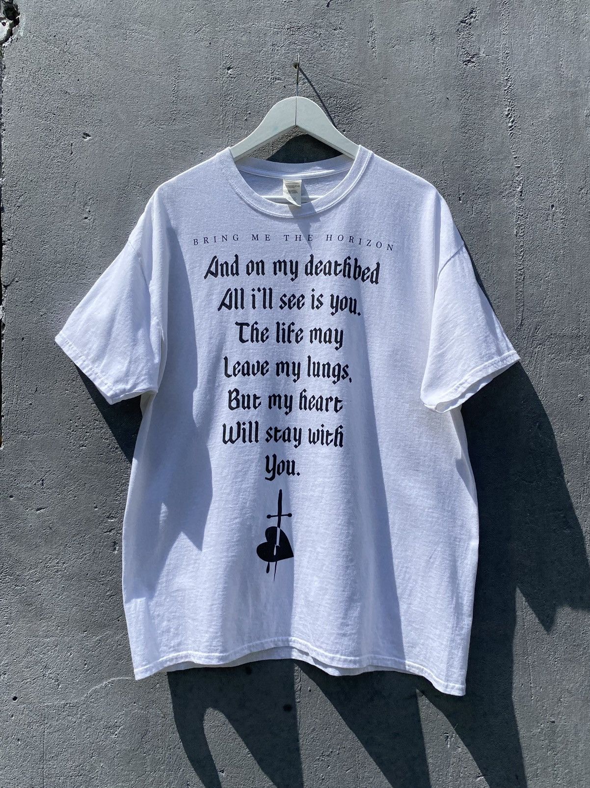 Band Tees Vintage BRING ME THE HORIZON 'Deathbeds’ T Shirt Quote Size US XL / EU 56 / 4 - 1 Thumbnail