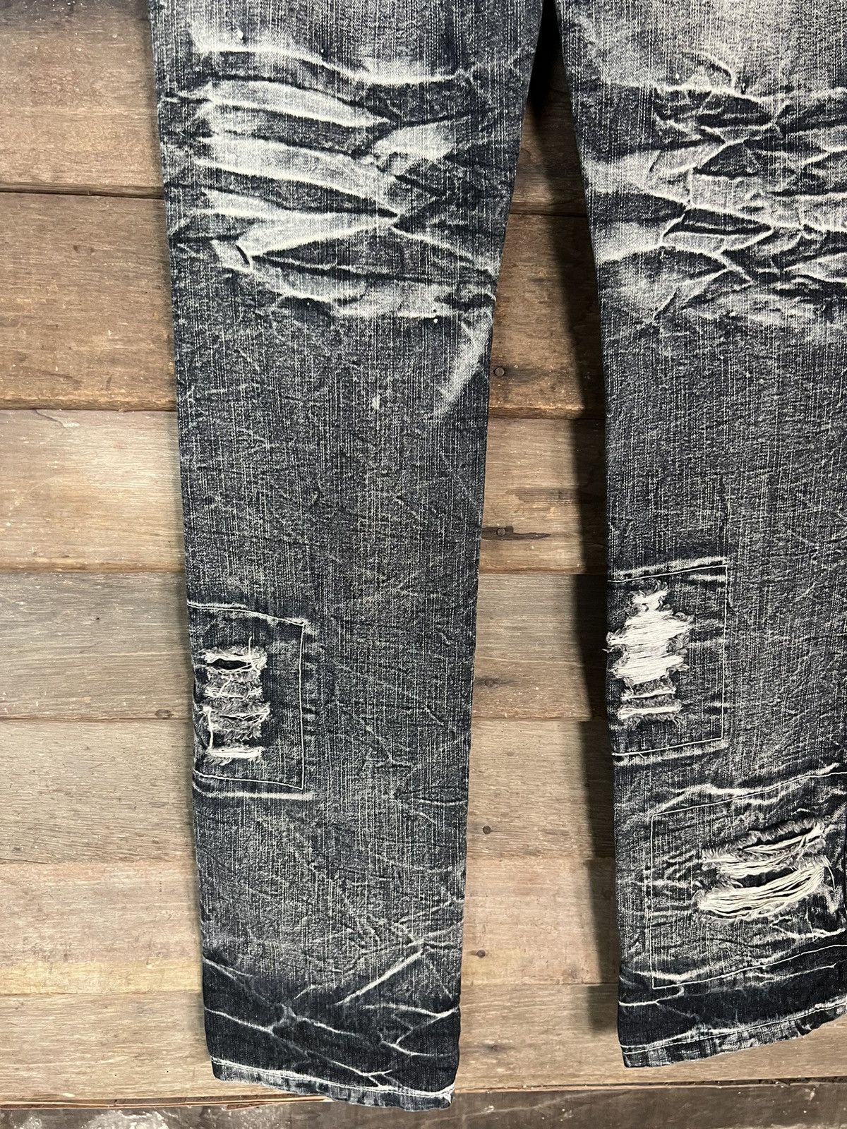 LOWBOX LOWBOX PUNK DISTRESSED DENIM SKINY VINTAGE JAPANESE BRANDED Size US 31 - 16 Thumbnail