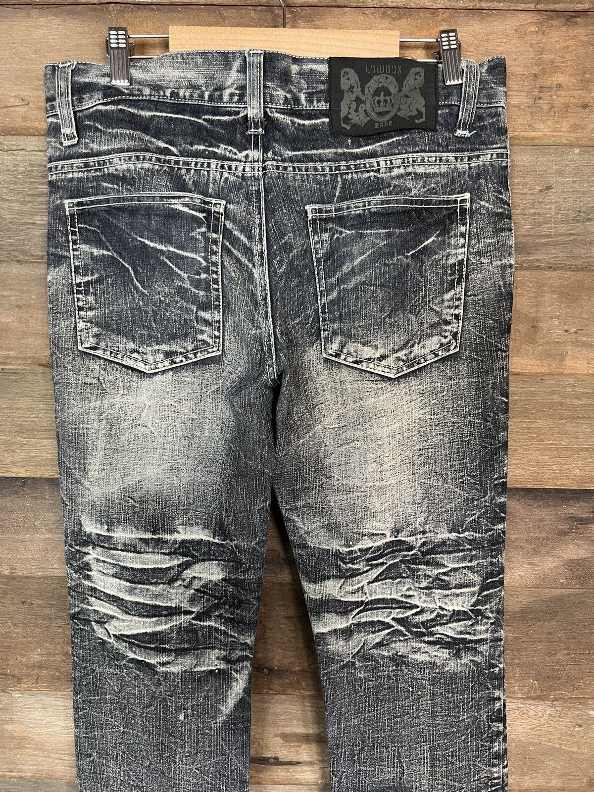 LOWBOX LOWBOX PUNK DISTRESSED DENIM SKINY VINTAGE JAPANESE BRANDED Size US 31 - 13 Thumbnail