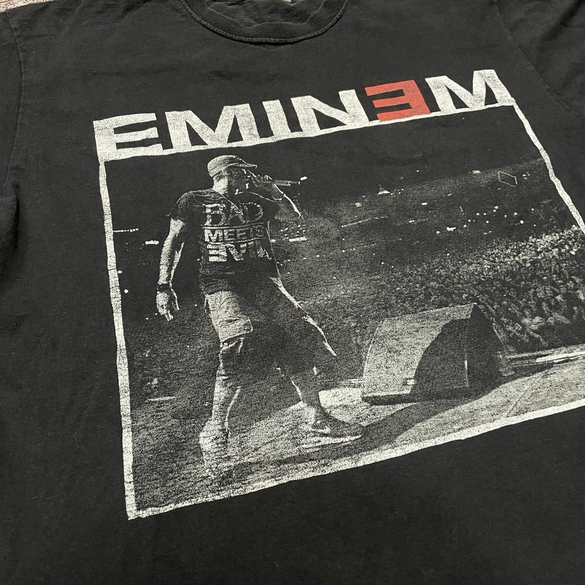 Vintage Vintage 90s Eminem Band Tee Sun Faded Graphic Grunge Baggy L Size US L / EU 52-54 / 3 - 6 Thumbnail