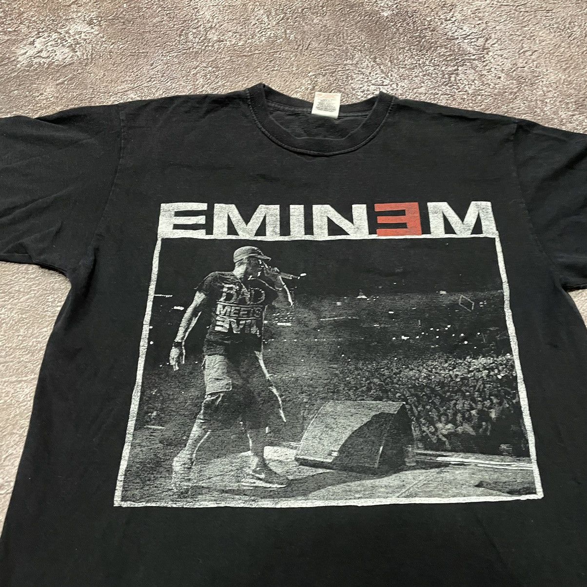 Vintage Vintage 90s Eminem Band Tee Sun Faded Graphic Grunge Baggy L Size US L / EU 52-54 / 3 - 2 Thumbnail