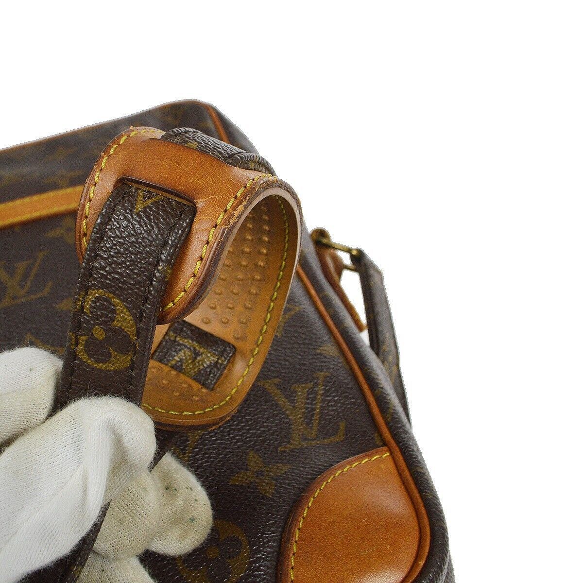 Louis Vuitton Danube Crossbody Bag Size ONE SIZE - 4 Thumbnail