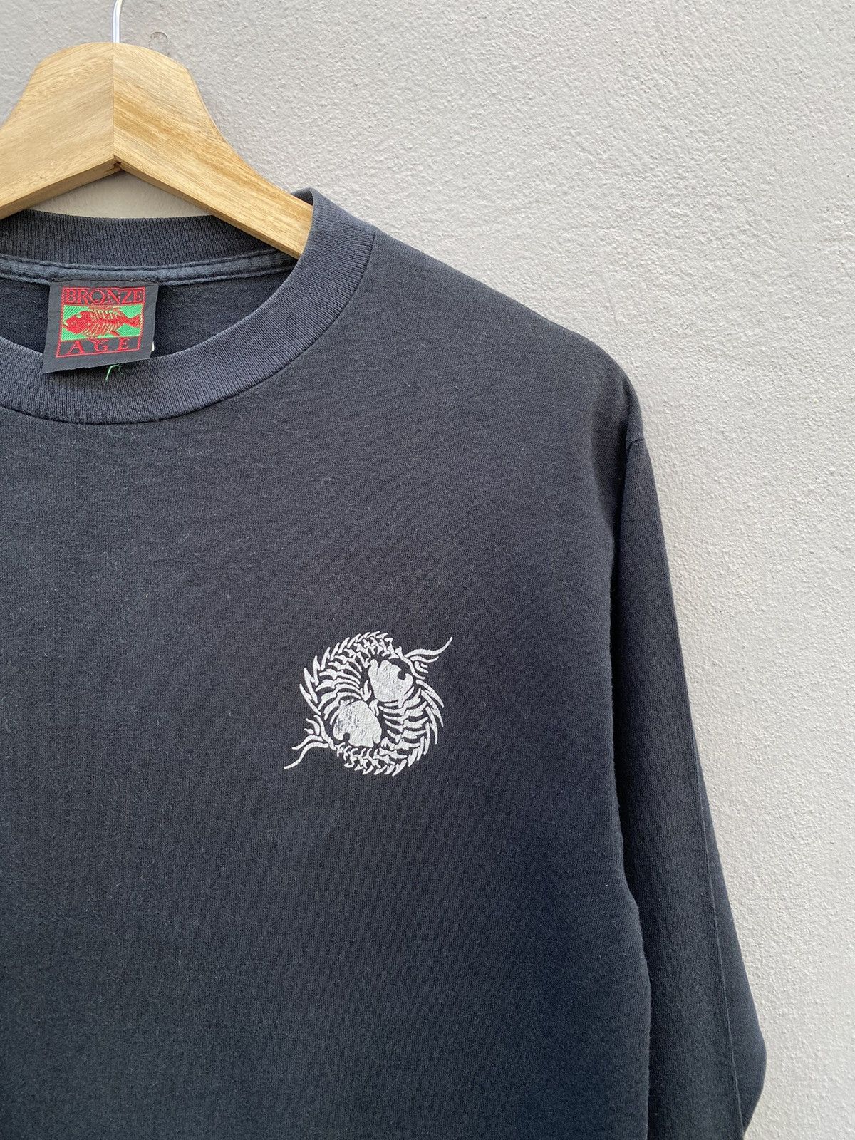 Girl Skateboards vintage rare bronze age iconic fishbone graphic skates tee Size US M / EU 48-50 / 2 - 5 Thumbnail